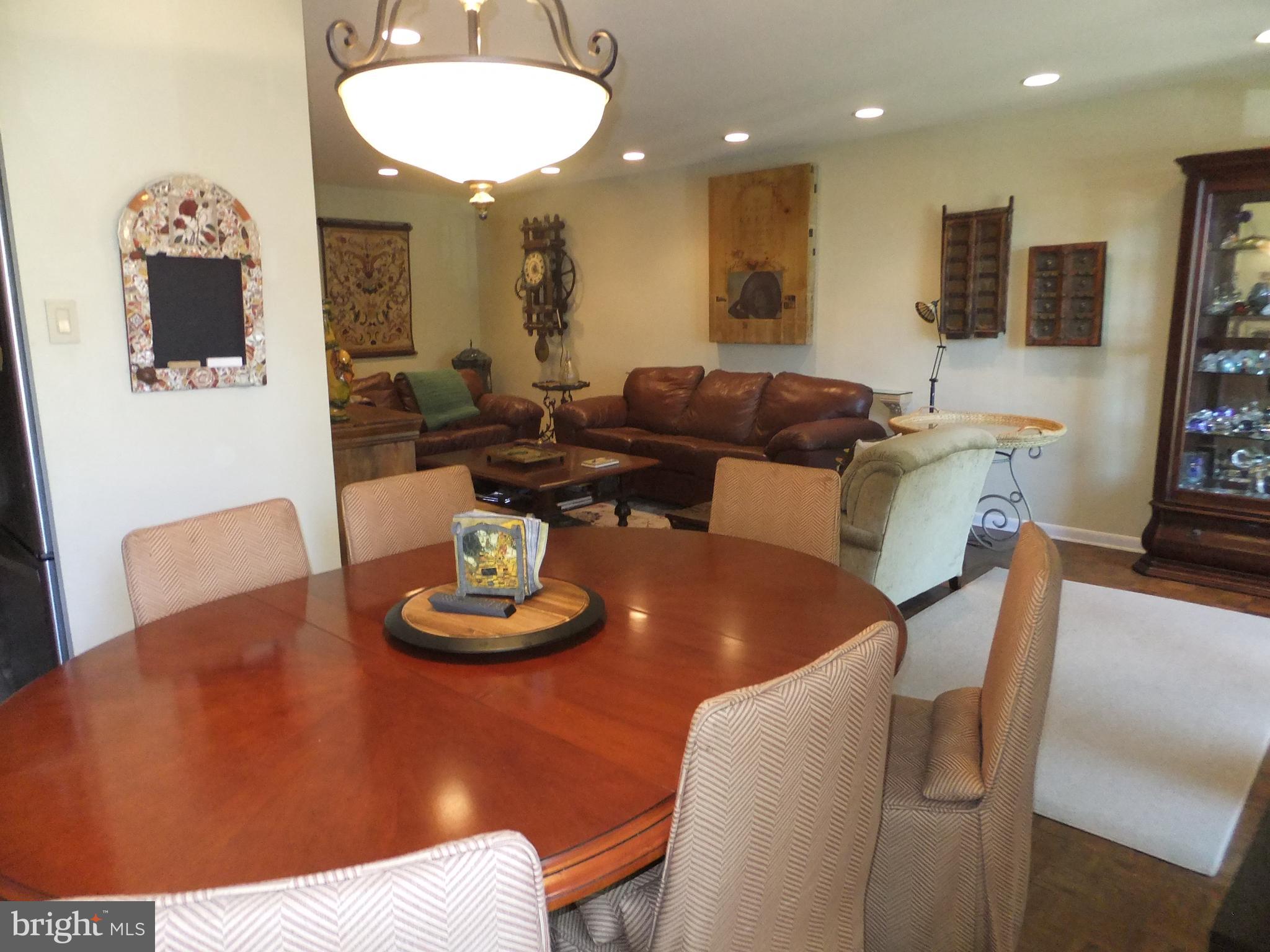 OAK HILL - Residential