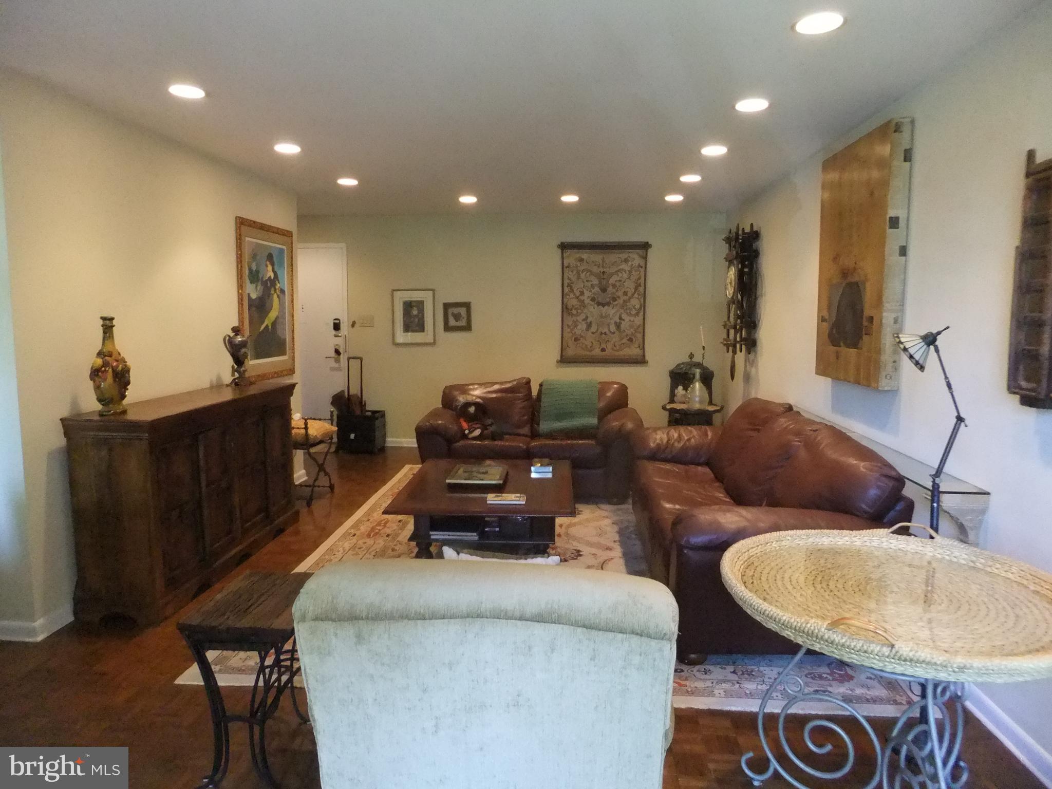 OAK HILL - Residential