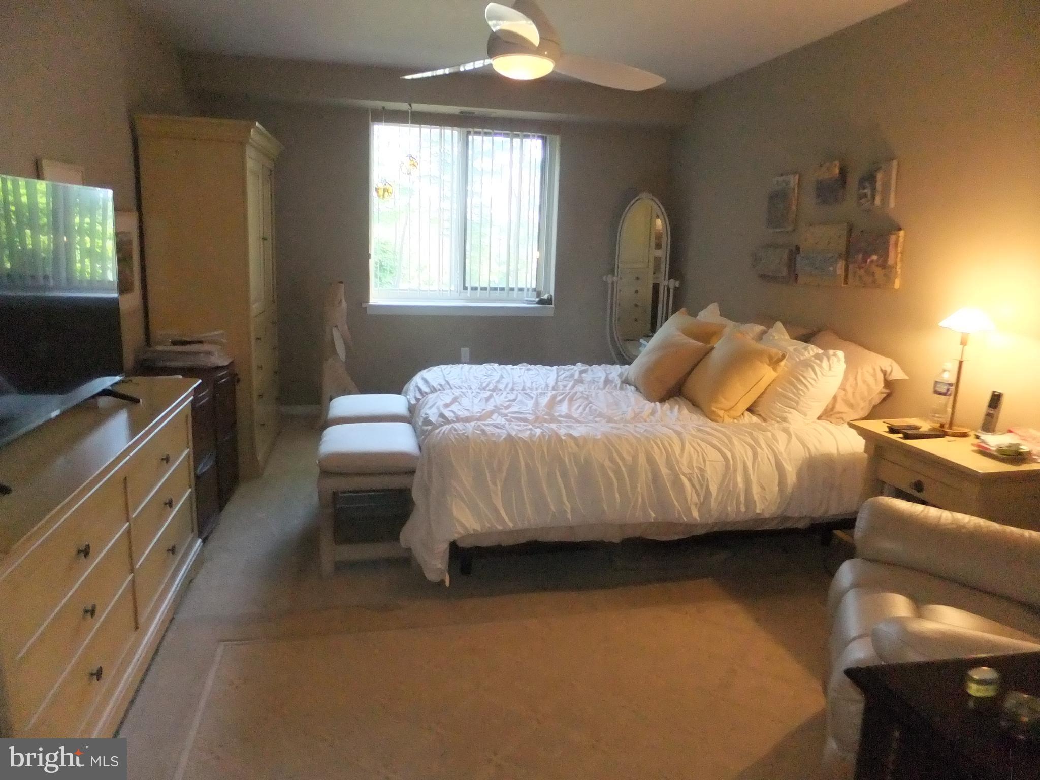 OAK HILL - Residential