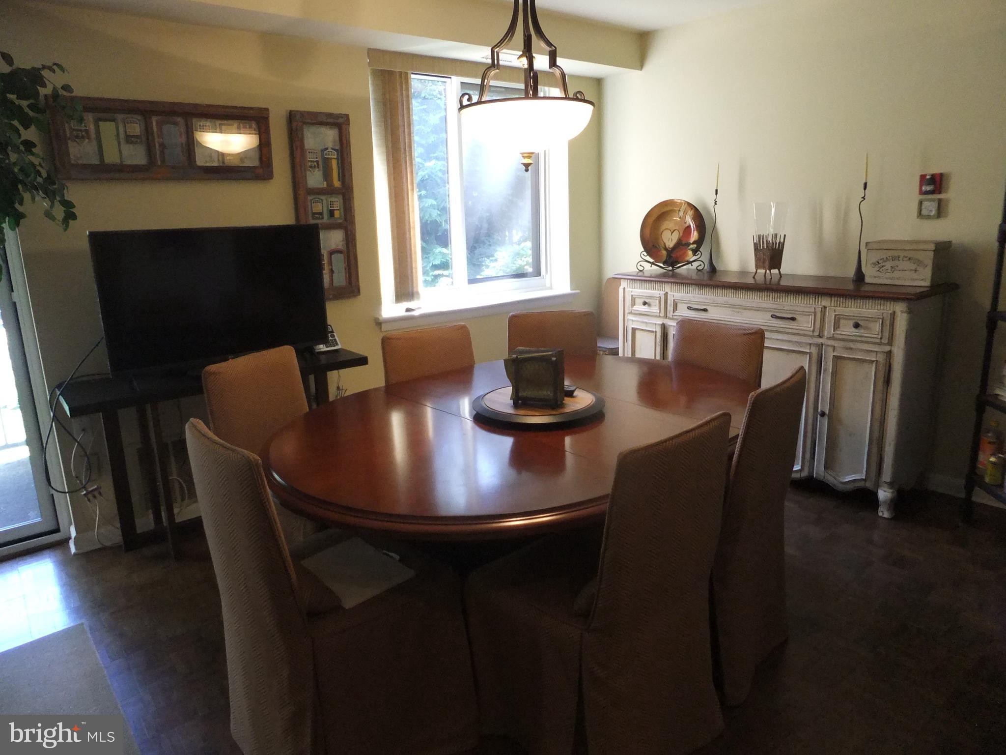 OAK HILL - Residential