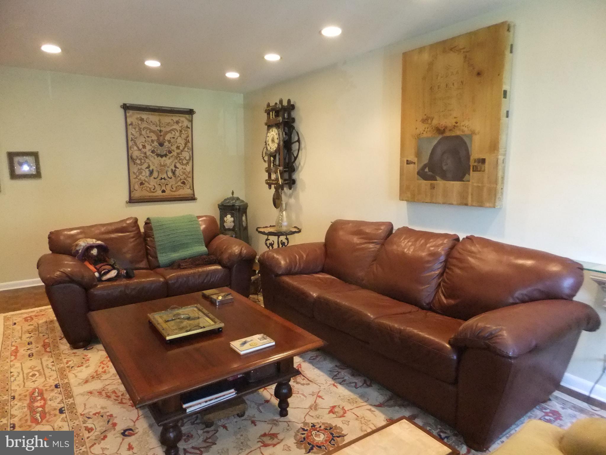 OAK HILL - Residential