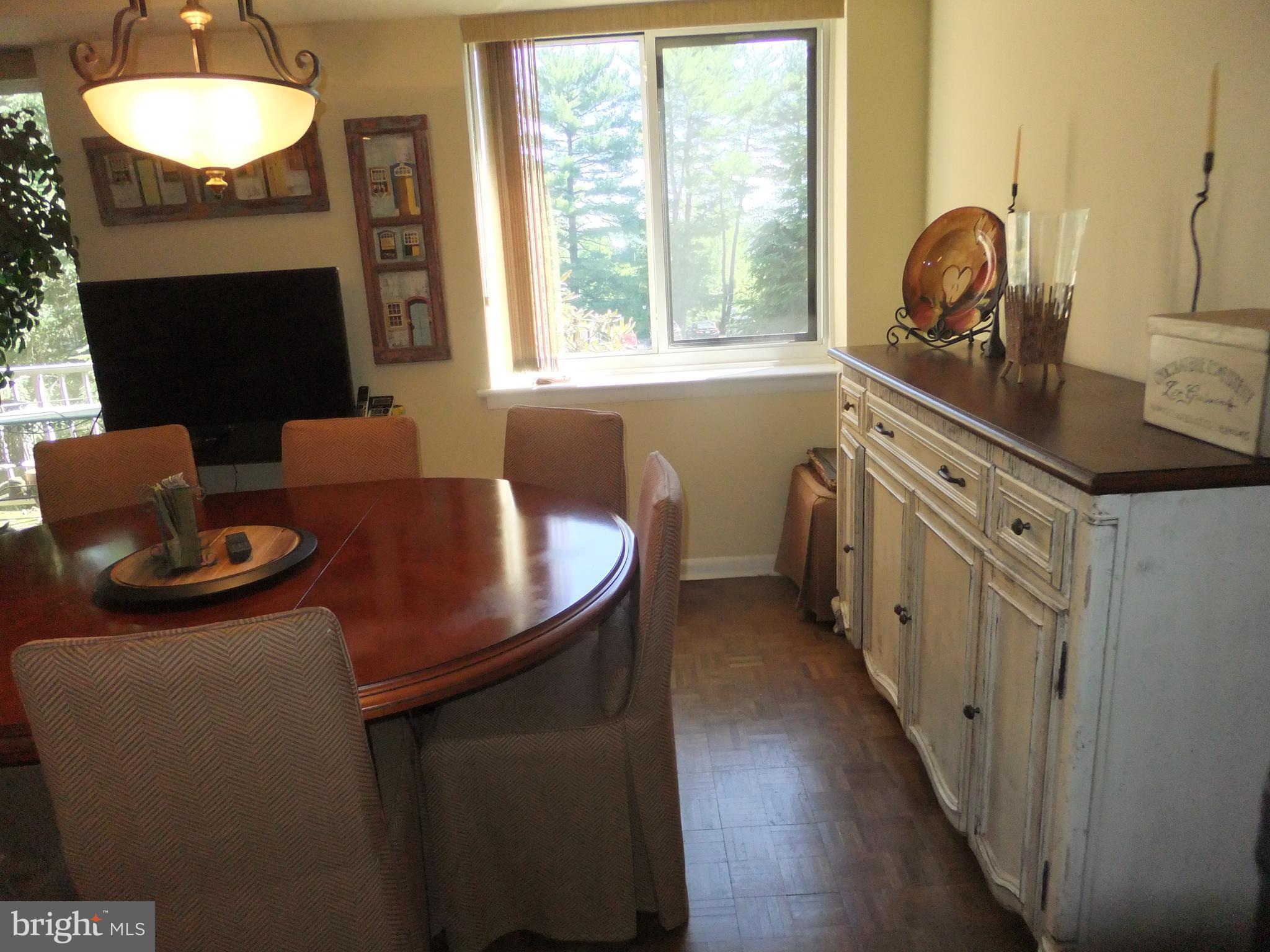 OAK HILL - Residential