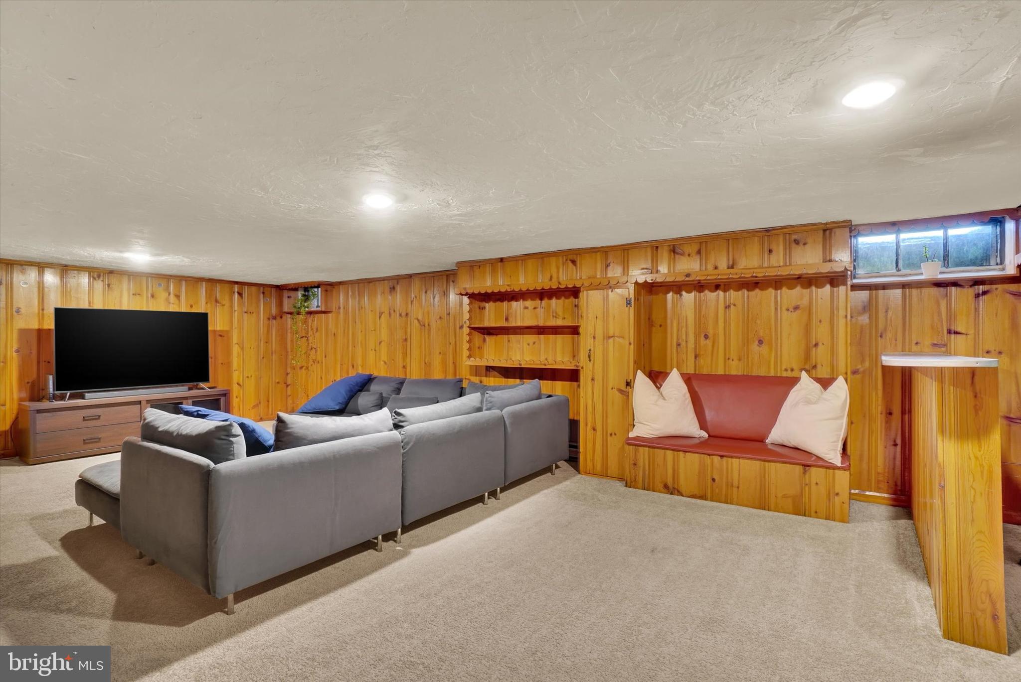SHREWSBURY BORO - Residential