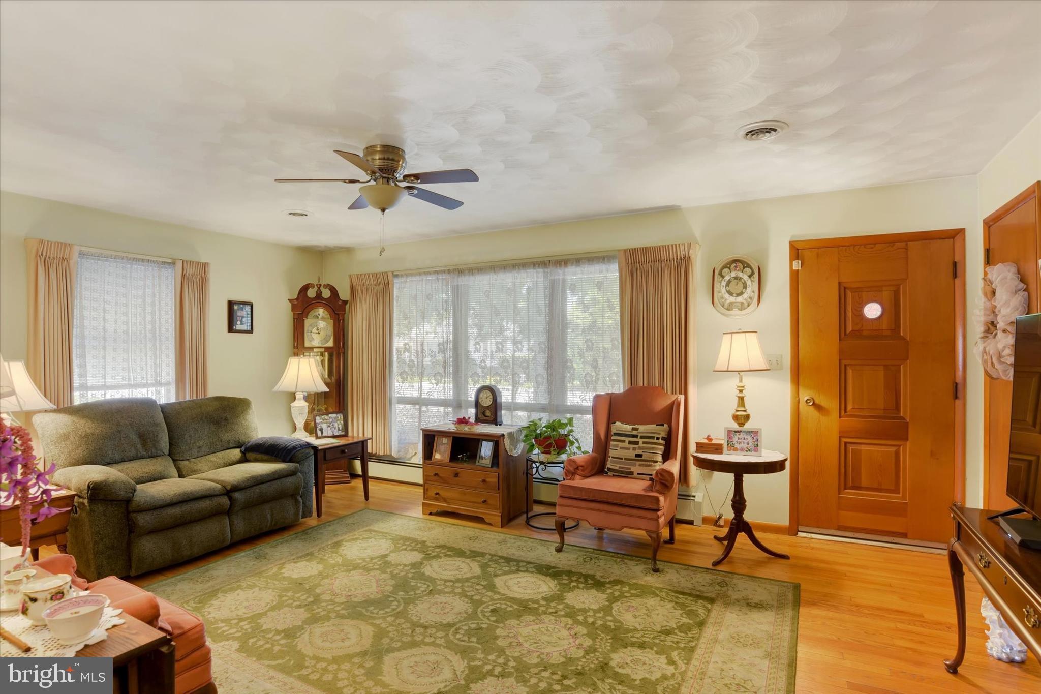 SOUTH LONDONDERRY - Residential