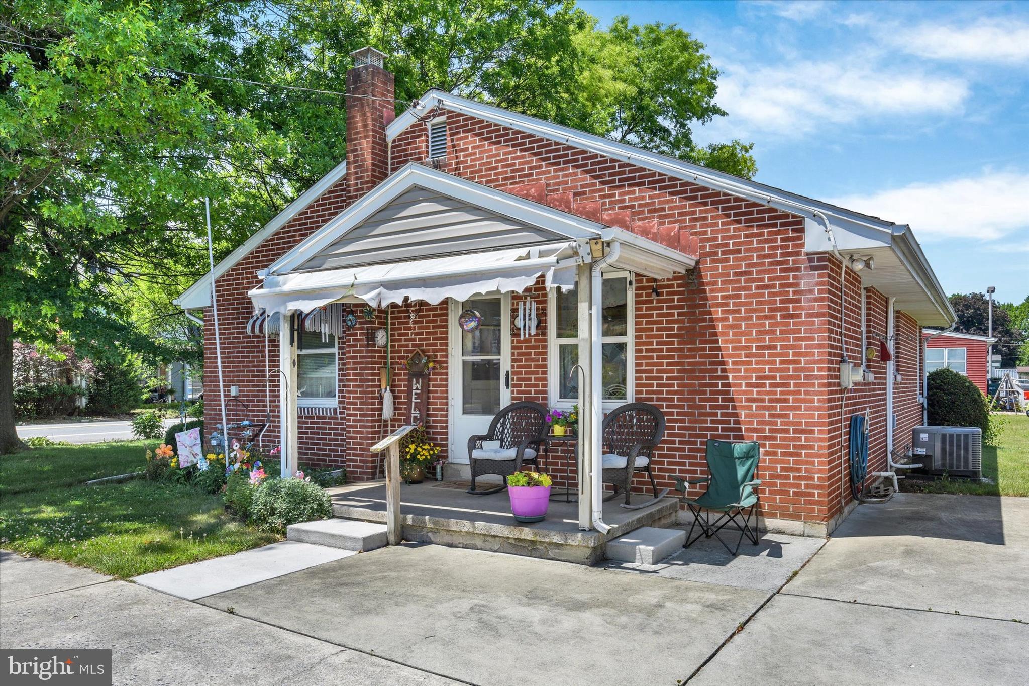 SOUTH LONDONDERRY - Residential