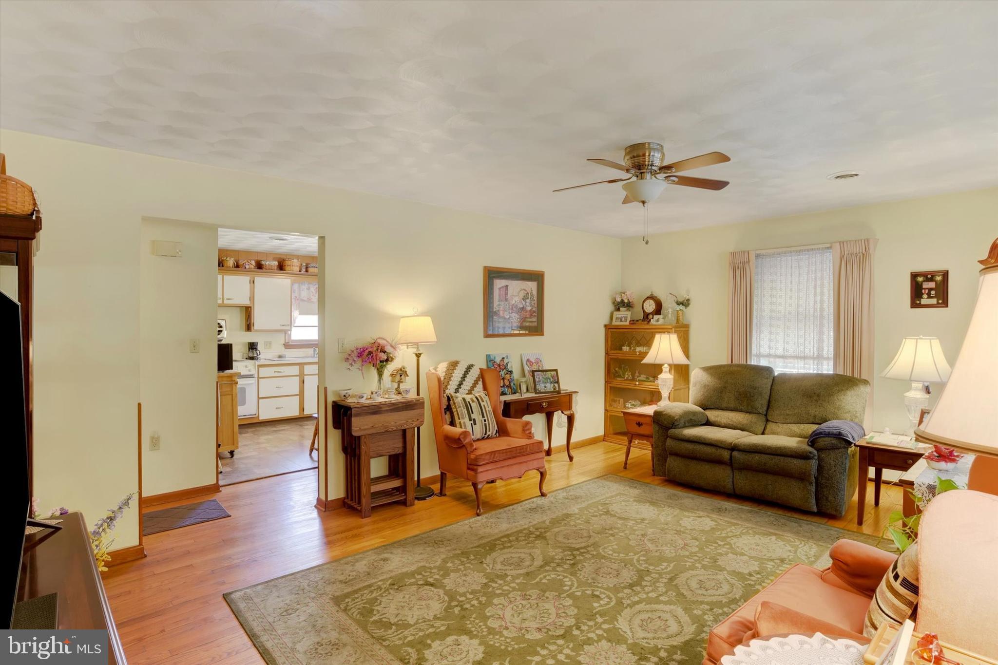 SOUTH LONDONDERRY - Residential