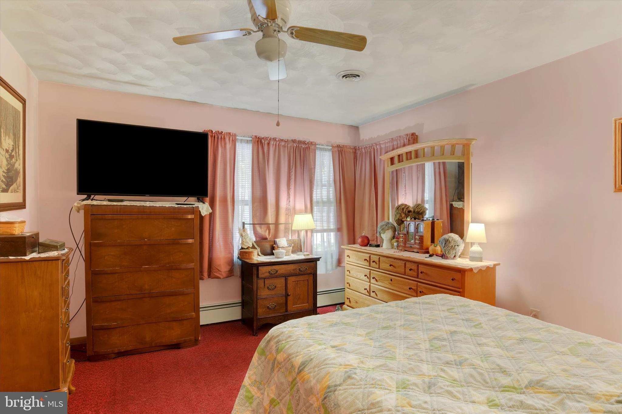 SOUTH LONDONDERRY - Residential