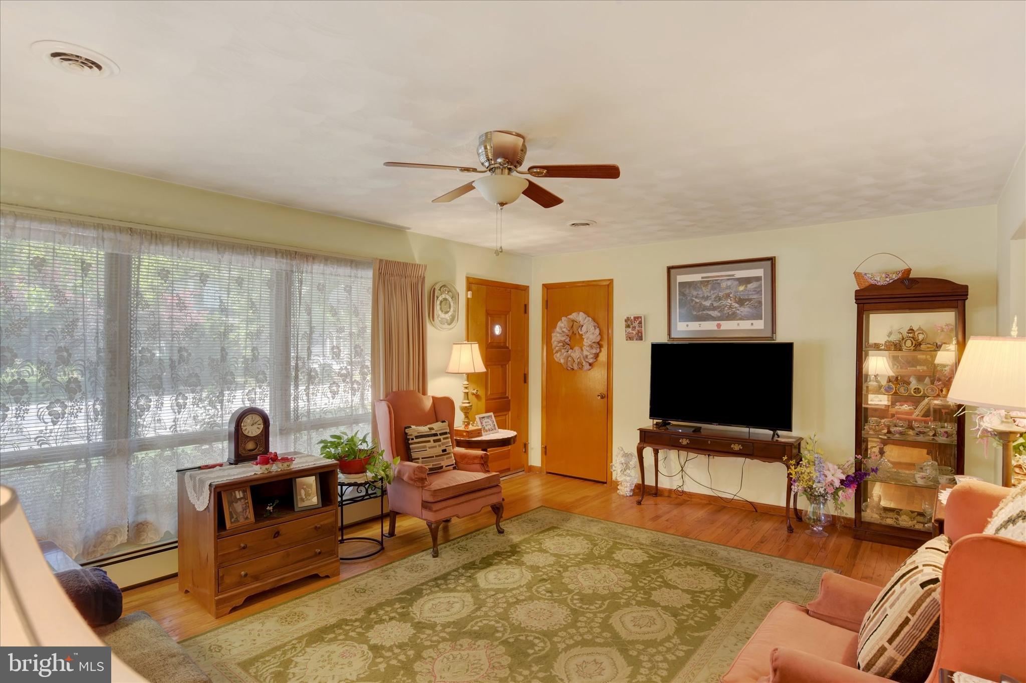 SOUTH LONDONDERRY - Residential