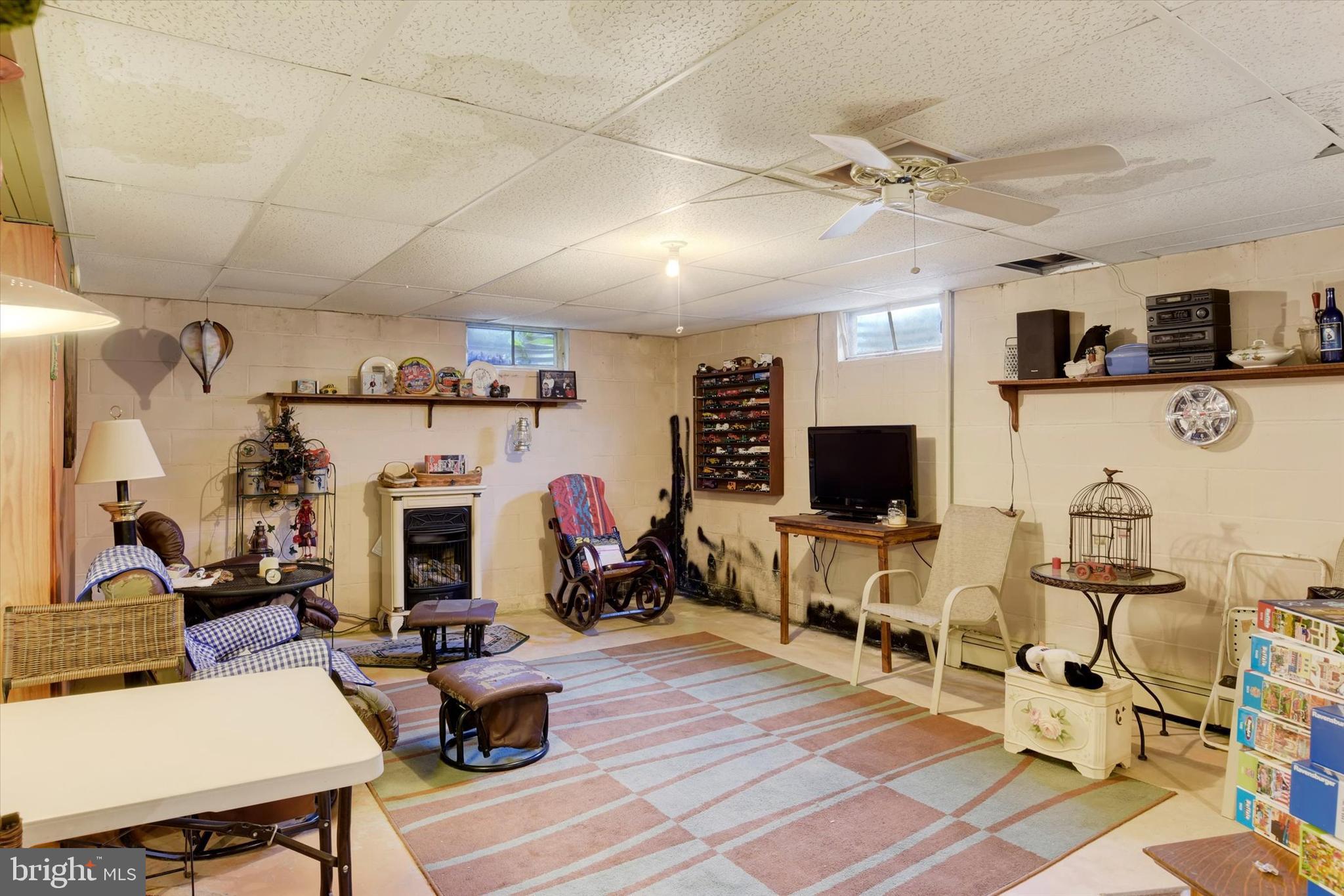 SOUTH LONDONDERRY - Residential