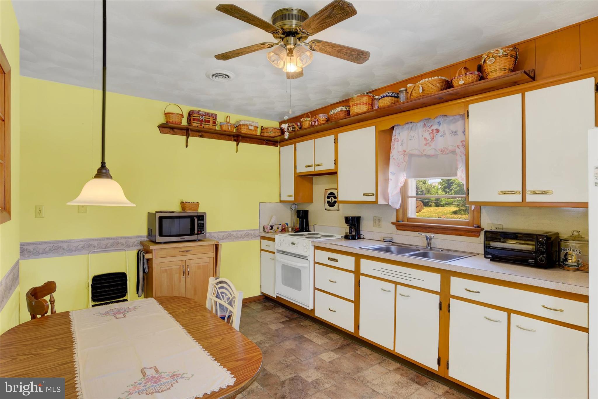 SOUTH LONDONDERRY - Residential