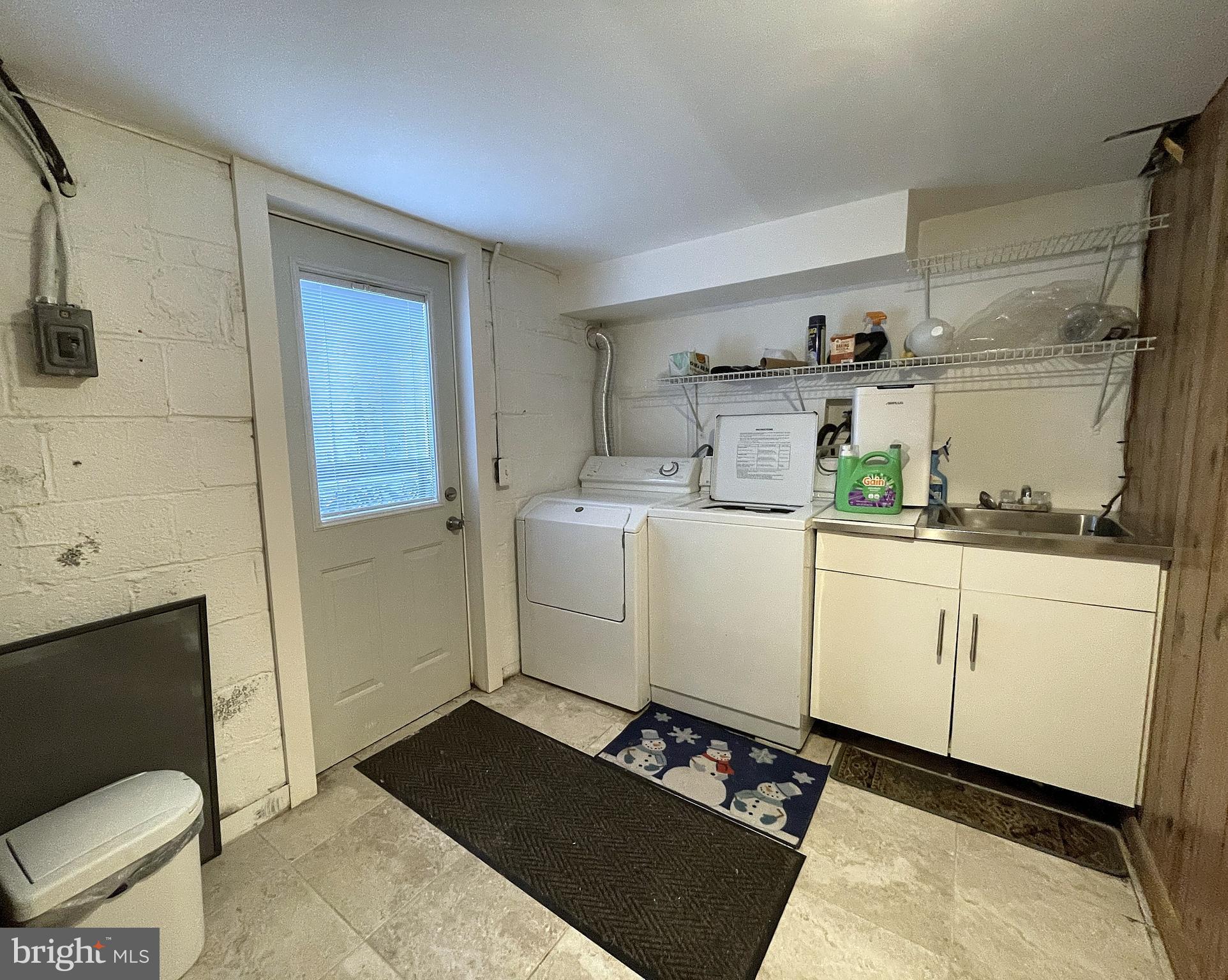 BERKSHIRE OAKWOOD - Residential
