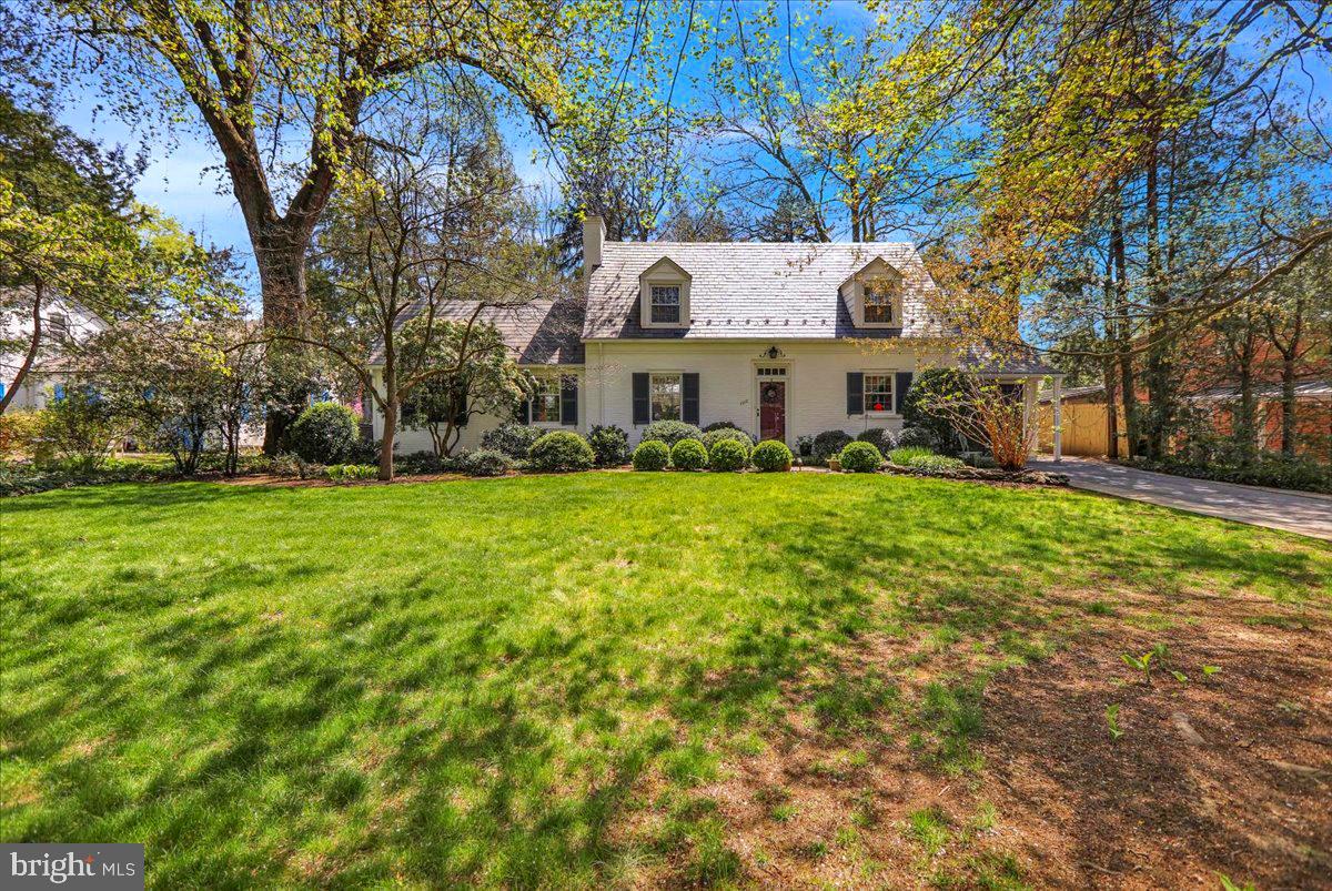 SCHOOL LANE HILLS - Residential