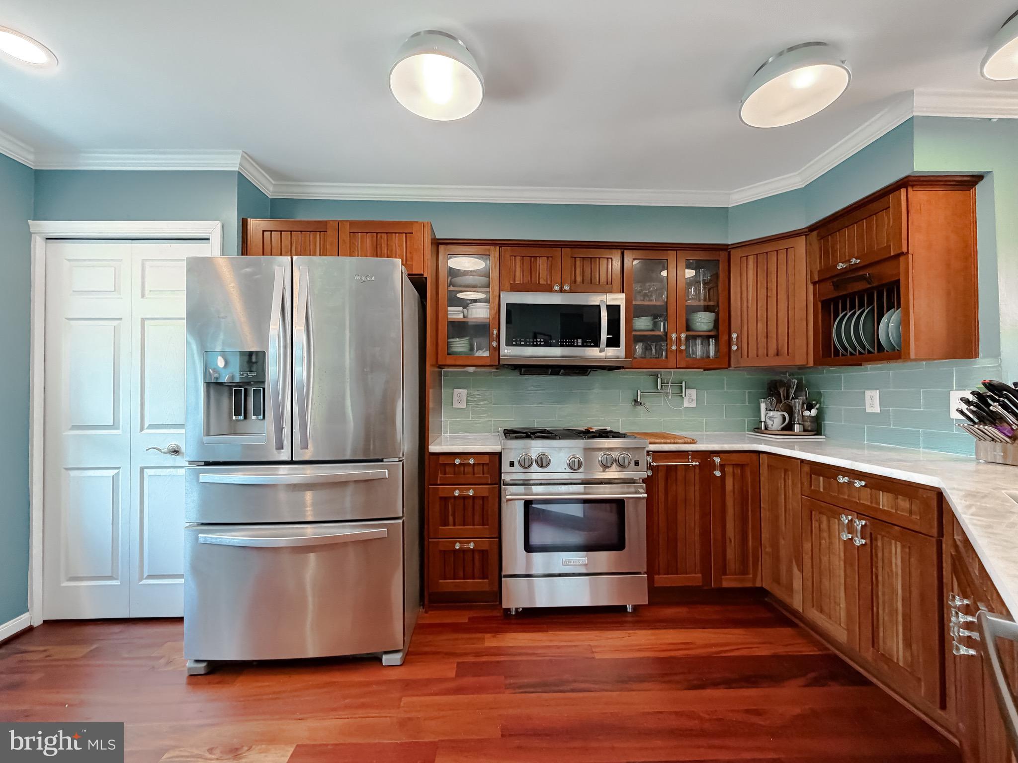 WINDWARD KEY - Residential