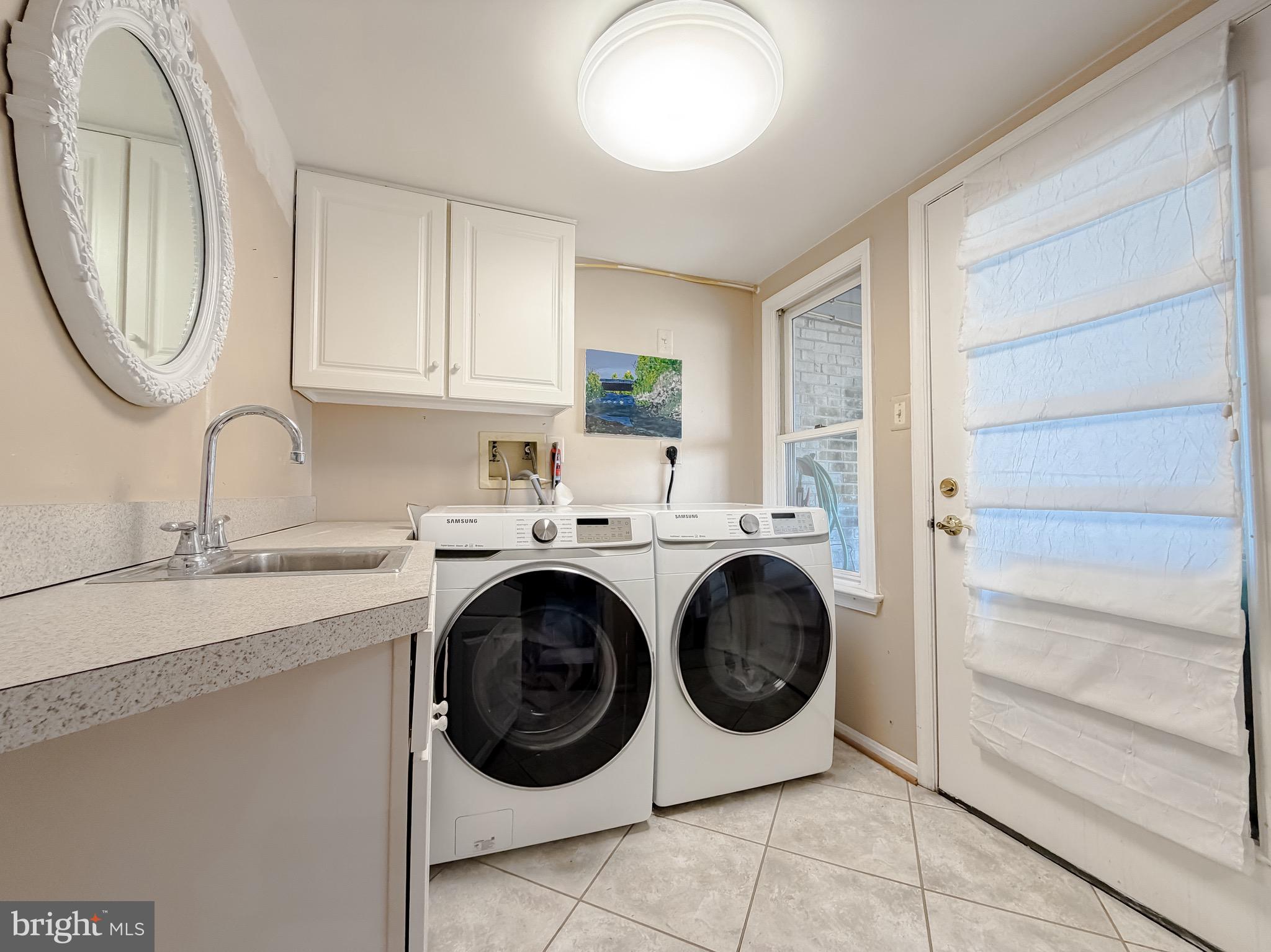 WINDWARD KEY - Residential