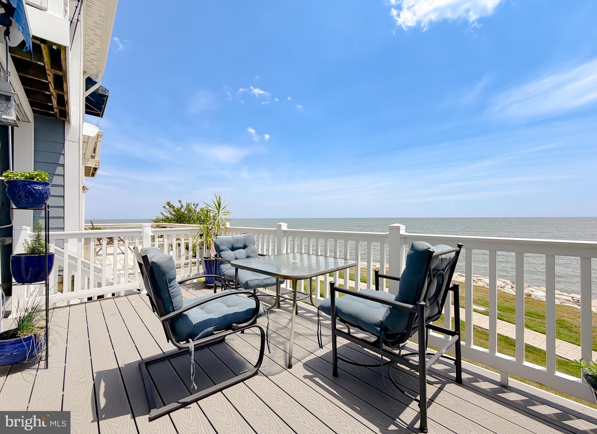 WINDWARD KEY - Residential