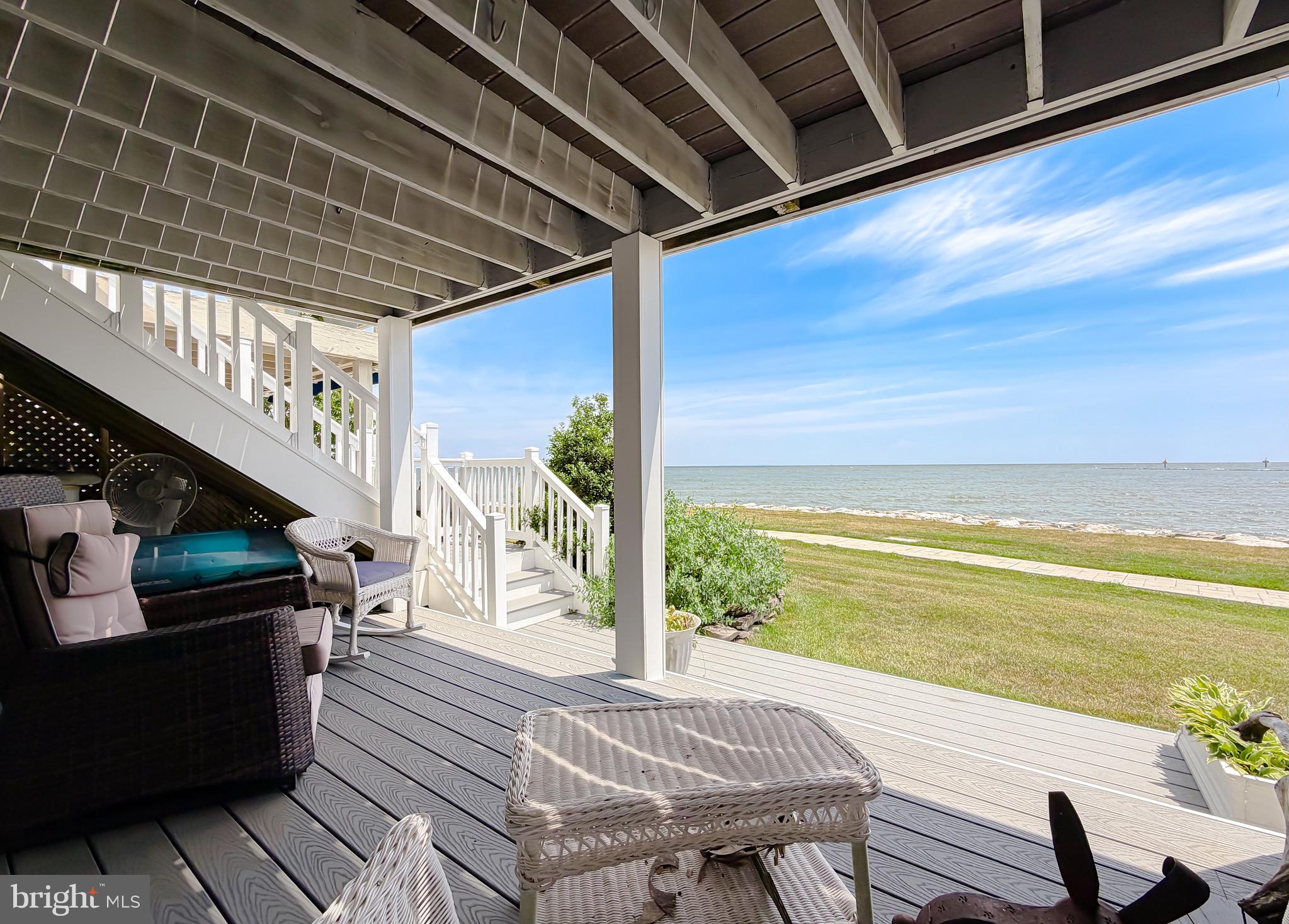 WINDWARD KEY - Residential