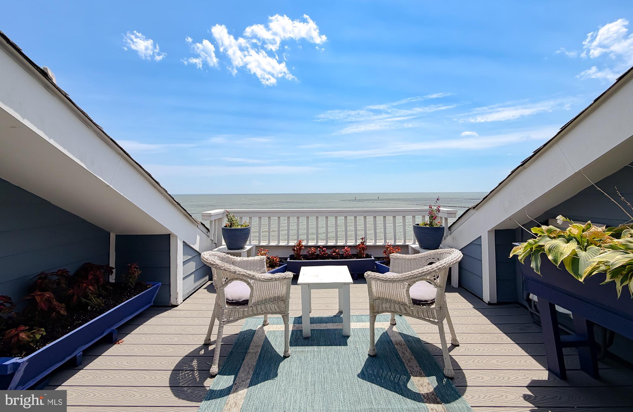 WINDWARD KEY - Residential