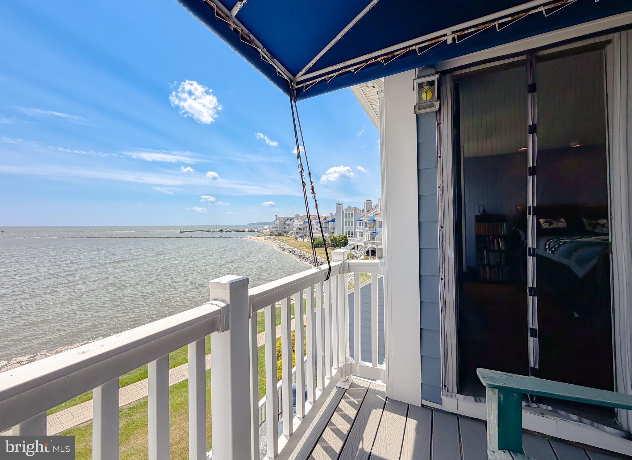 WINDWARD KEY - Residential