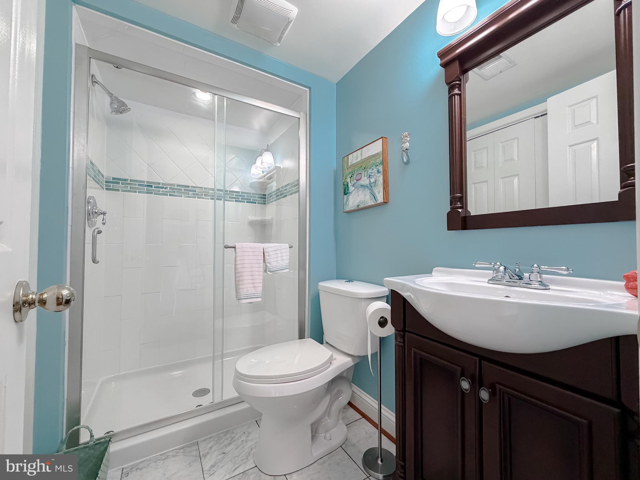 WINDWARD KEY - Residential