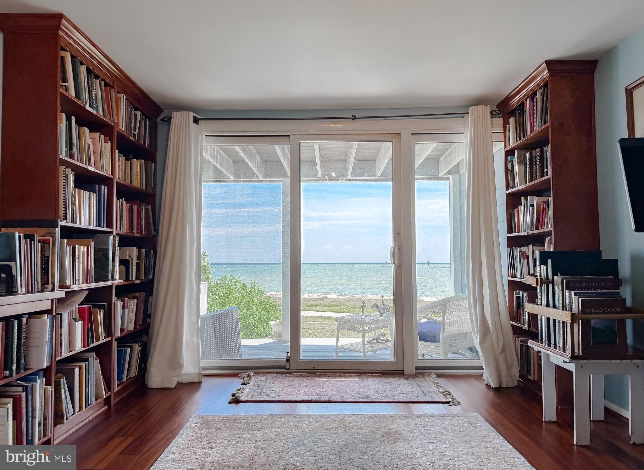 WINDWARD KEY - Residential
