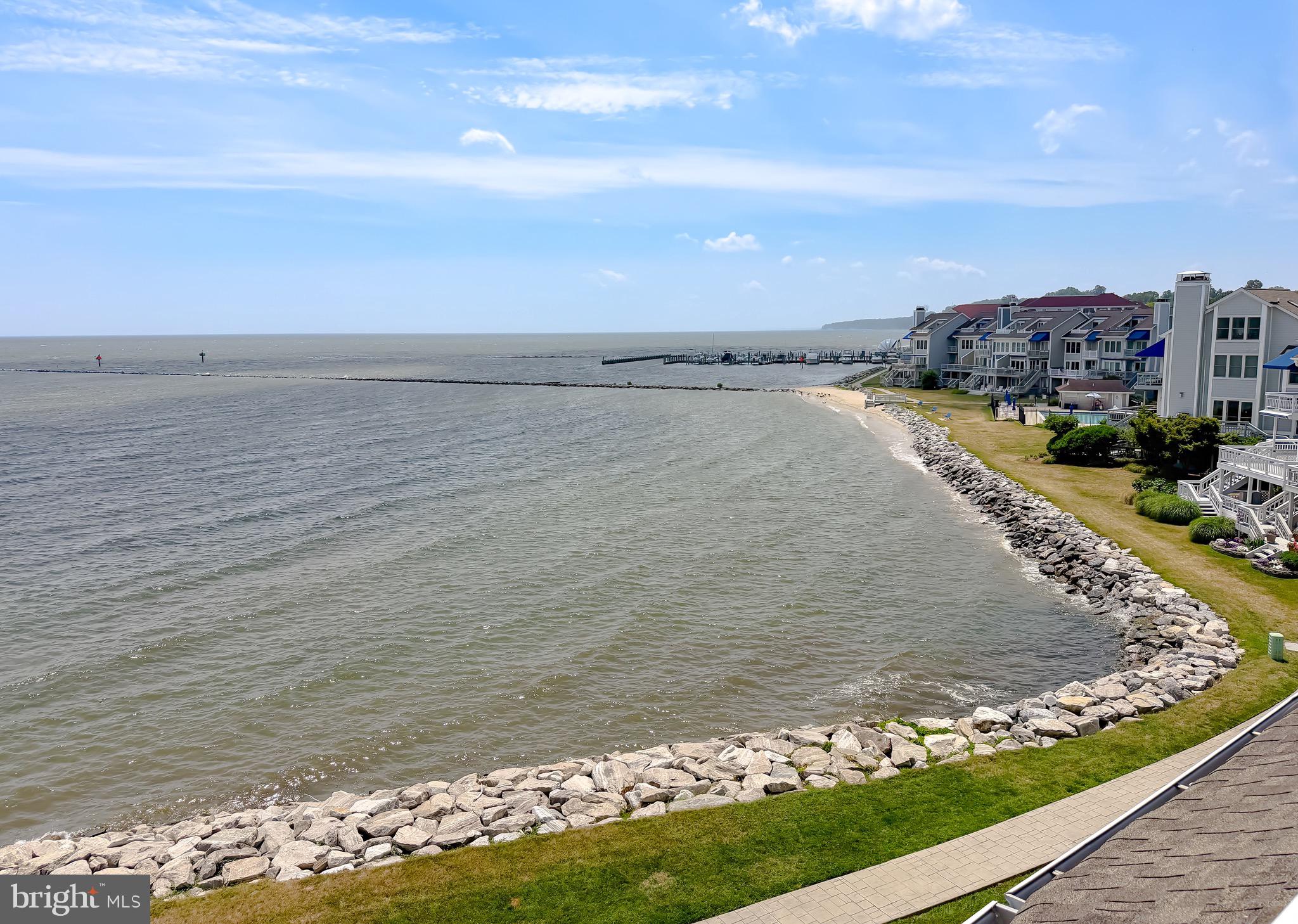WINDWARD KEY - Residential