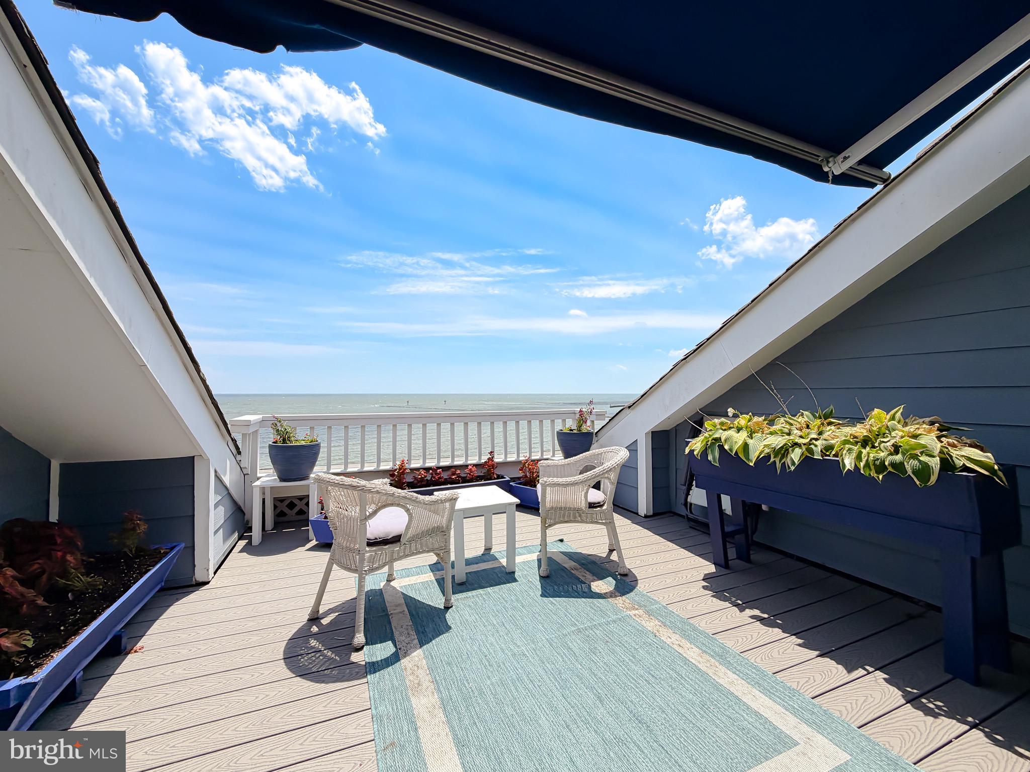 WINDWARD KEY - Residential