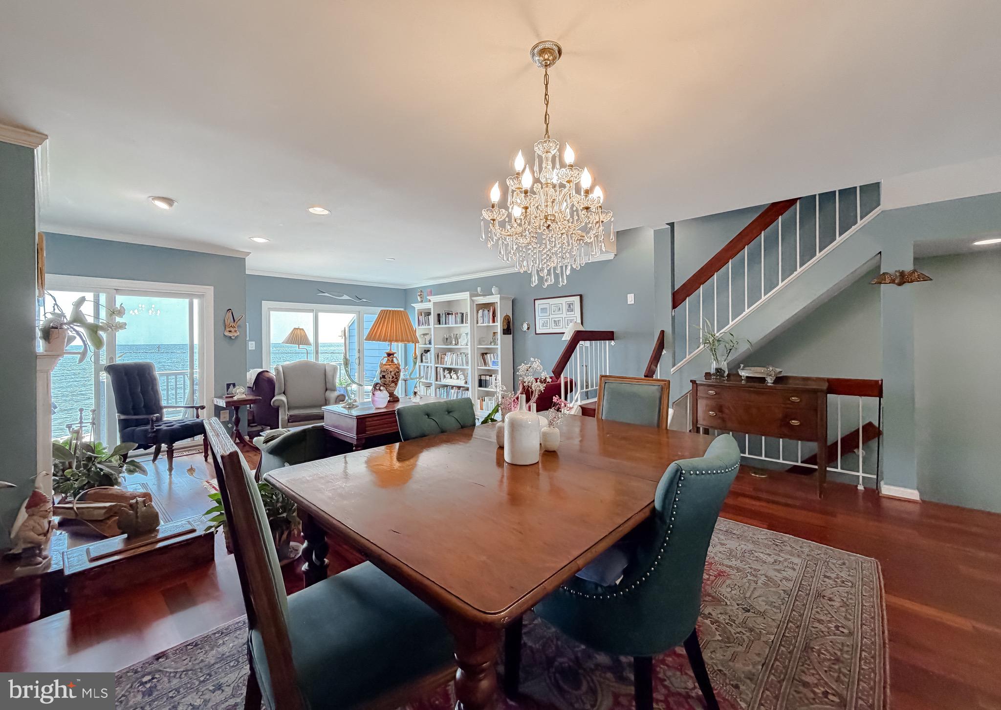 WINDWARD KEY - Residential