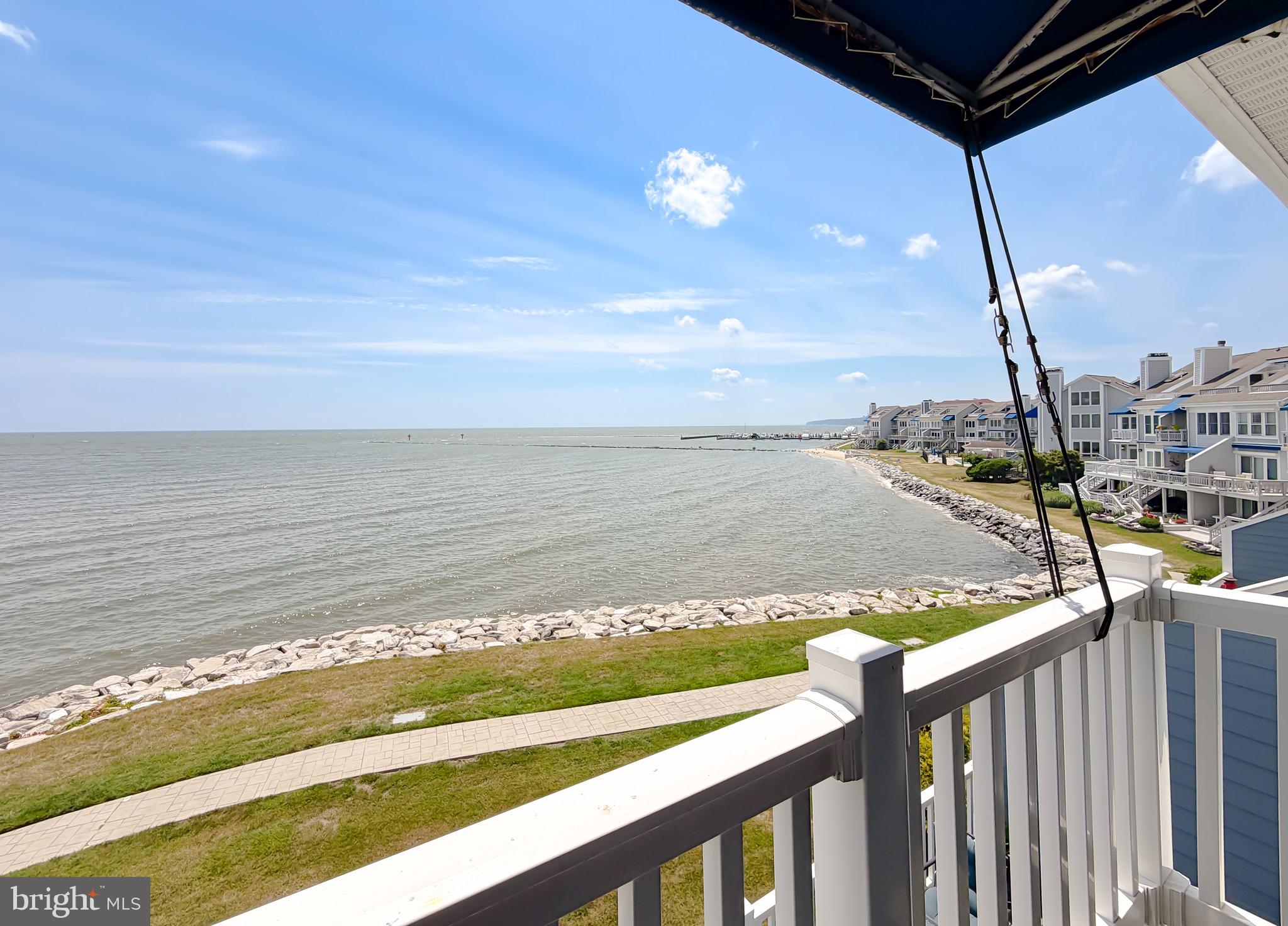 WINDWARD KEY - Residential