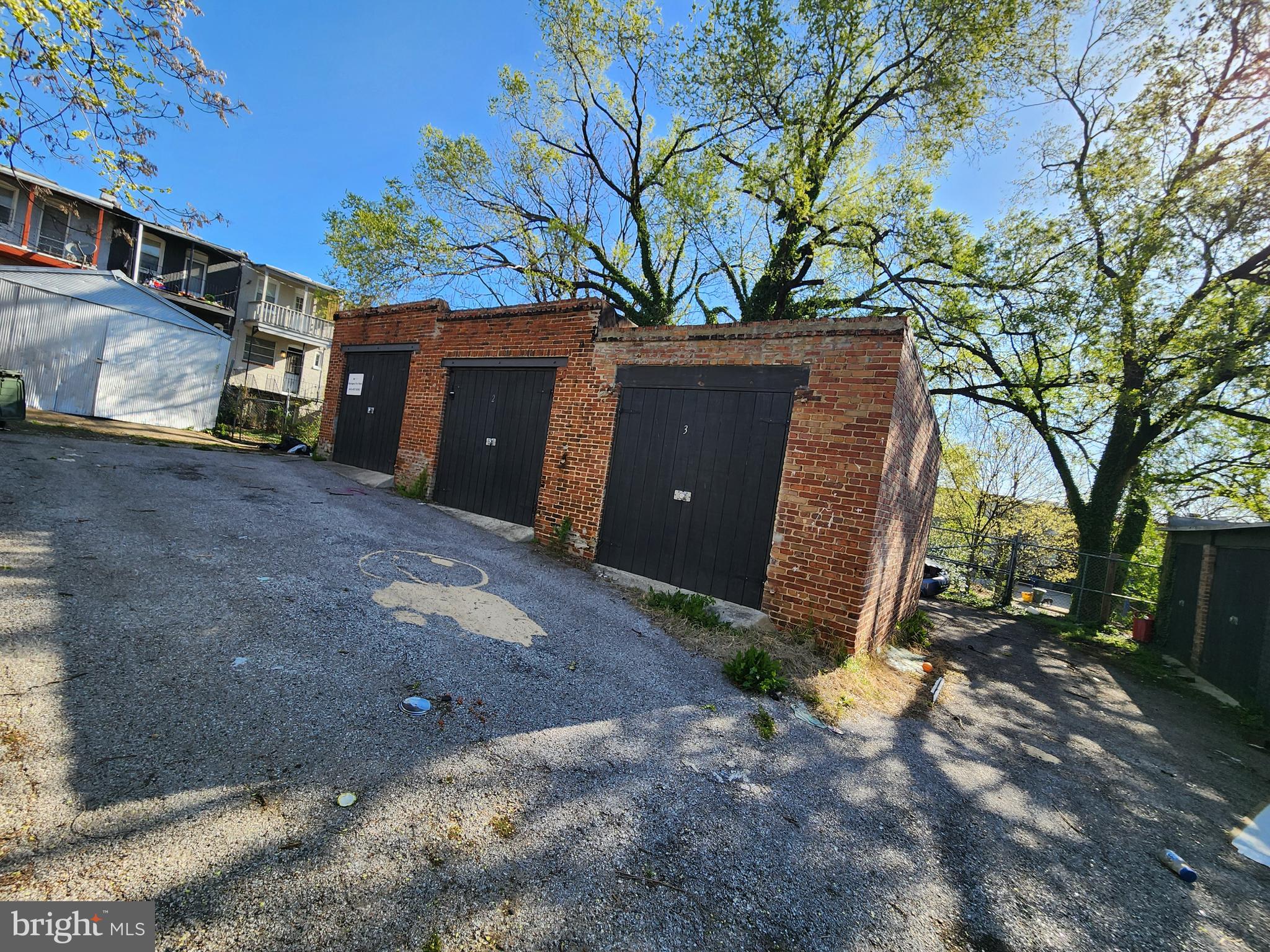 MONDAWMIN - Residential
