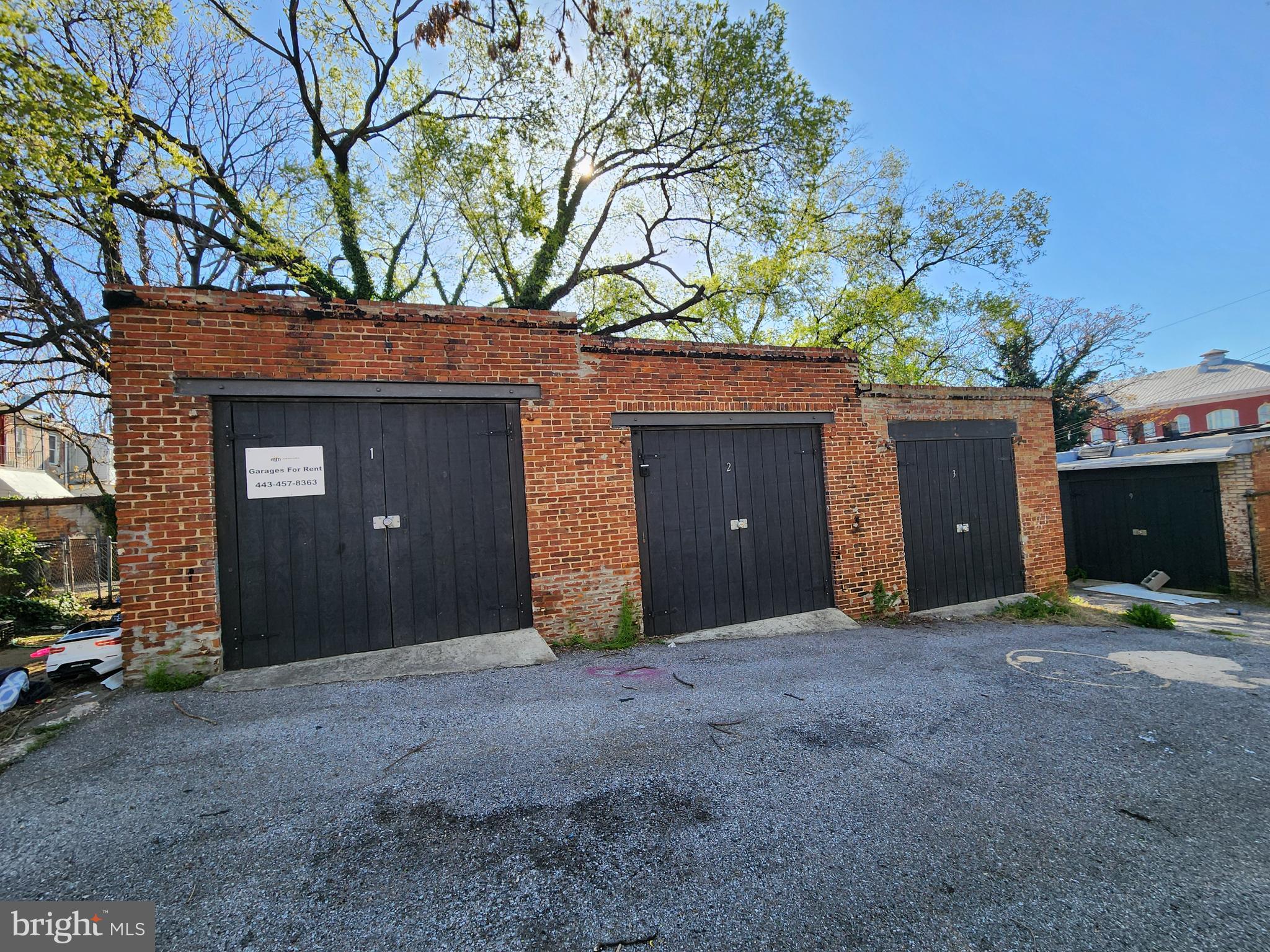 MONDAWMIN - Residential