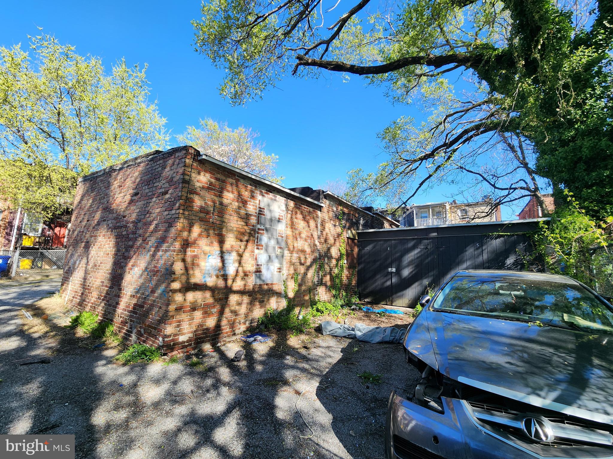 MONDAWMIN - Residential
