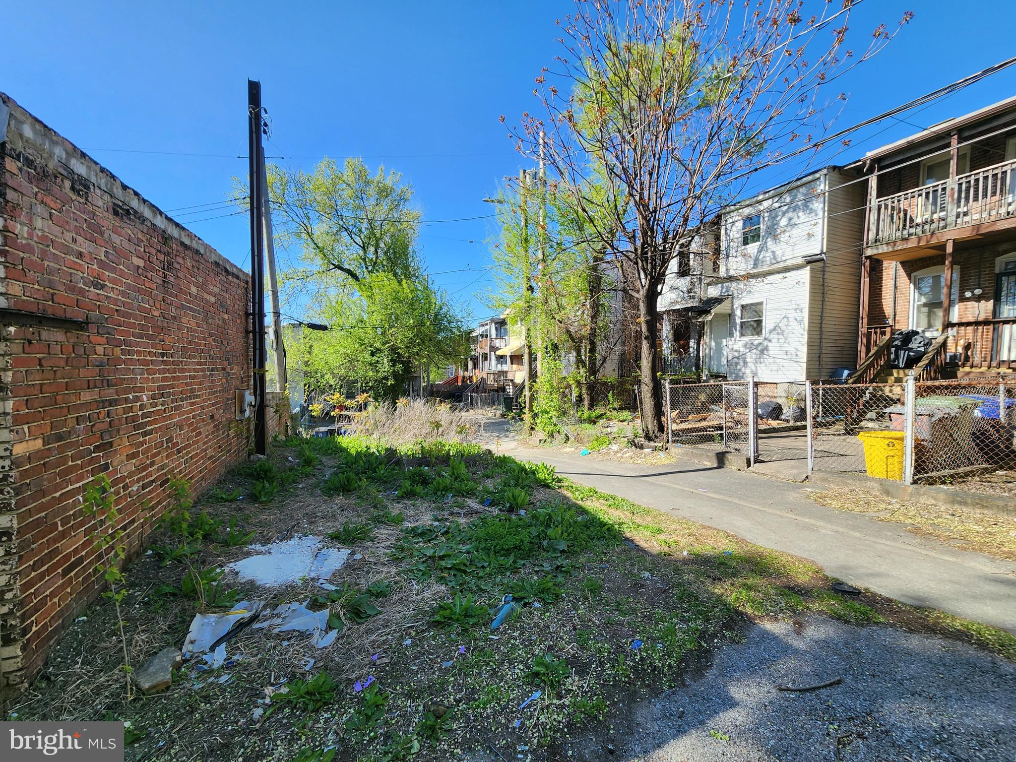MONDAWMIN - Residential