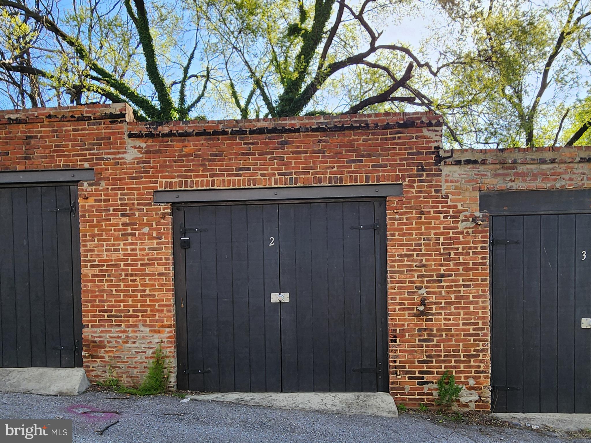 MONDAWMIN - Residential
