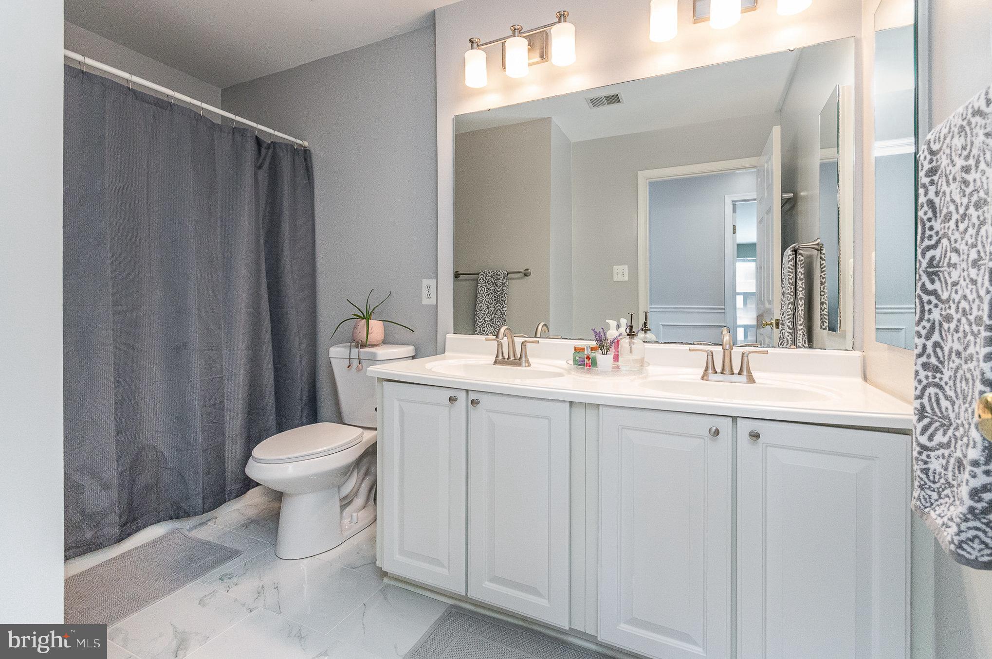SOUTH RIDING - Residential