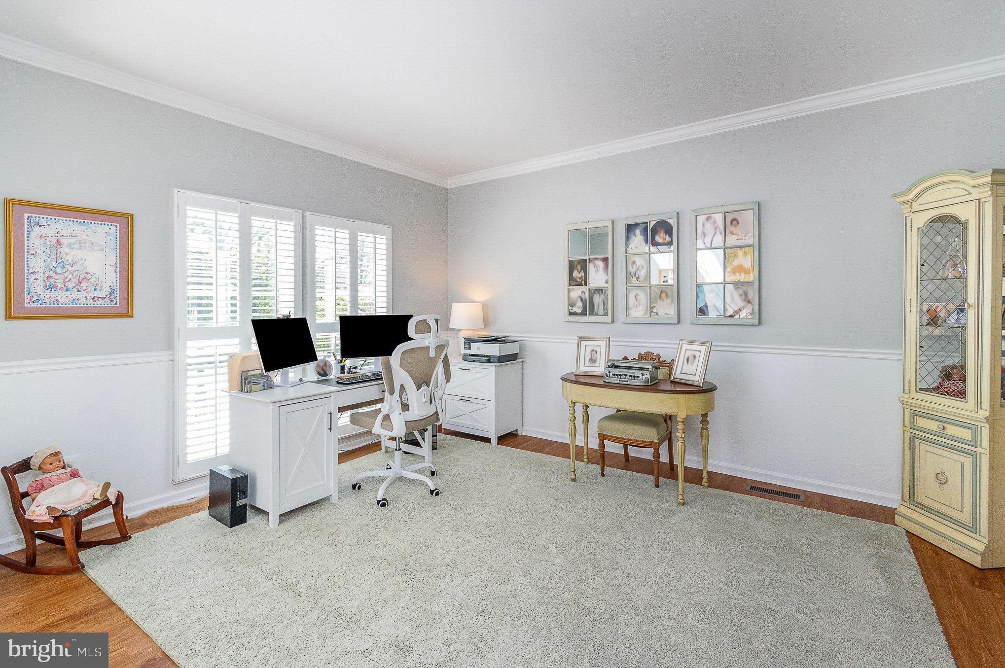 SOUTH RIDING - Residential
