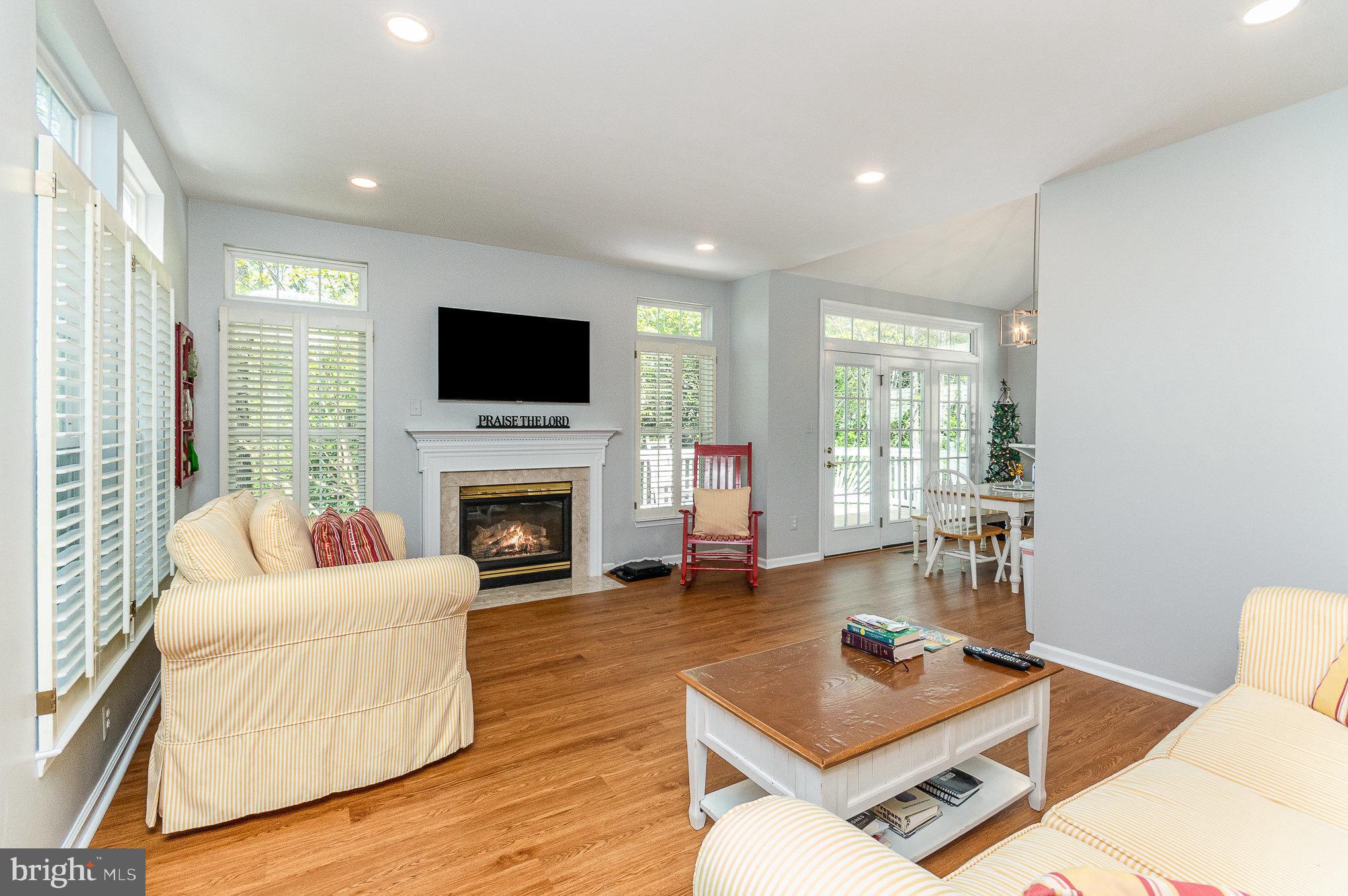 SOUTH RIDING - Residential