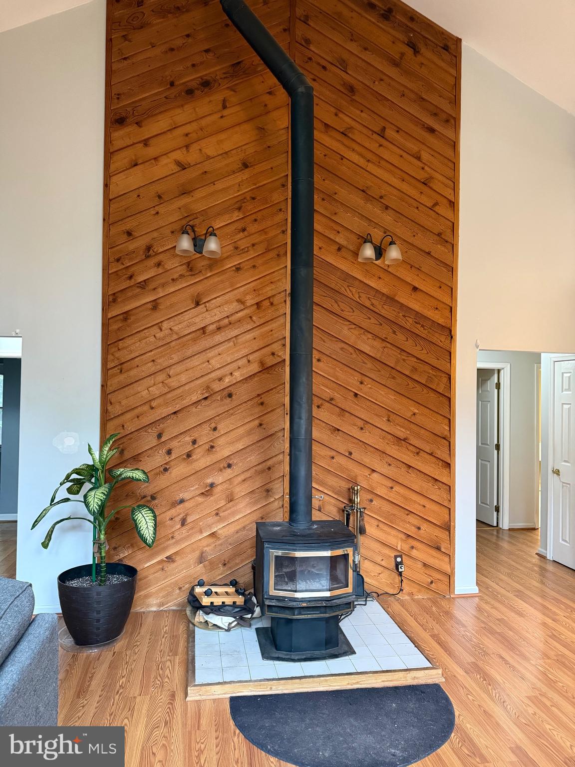 BEAVER DAM WOODS - Residential