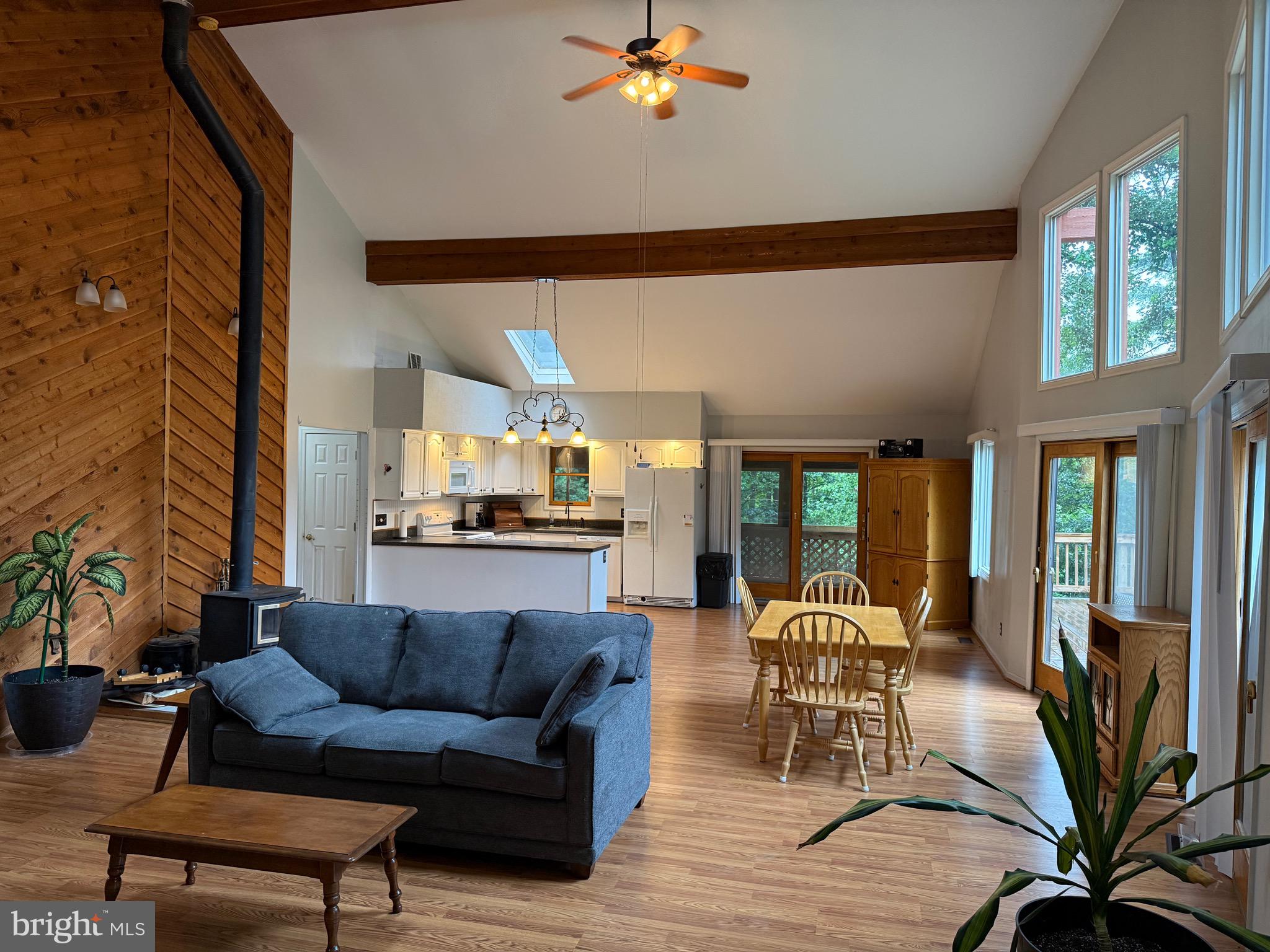 BEAVER DAM WOODS - Residential