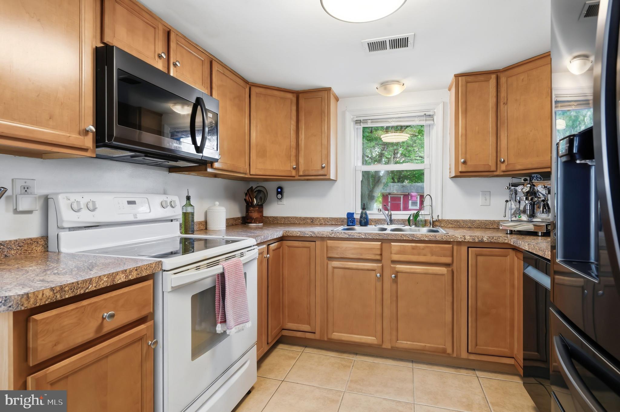 KENT ISLAND ESTATES - Residential