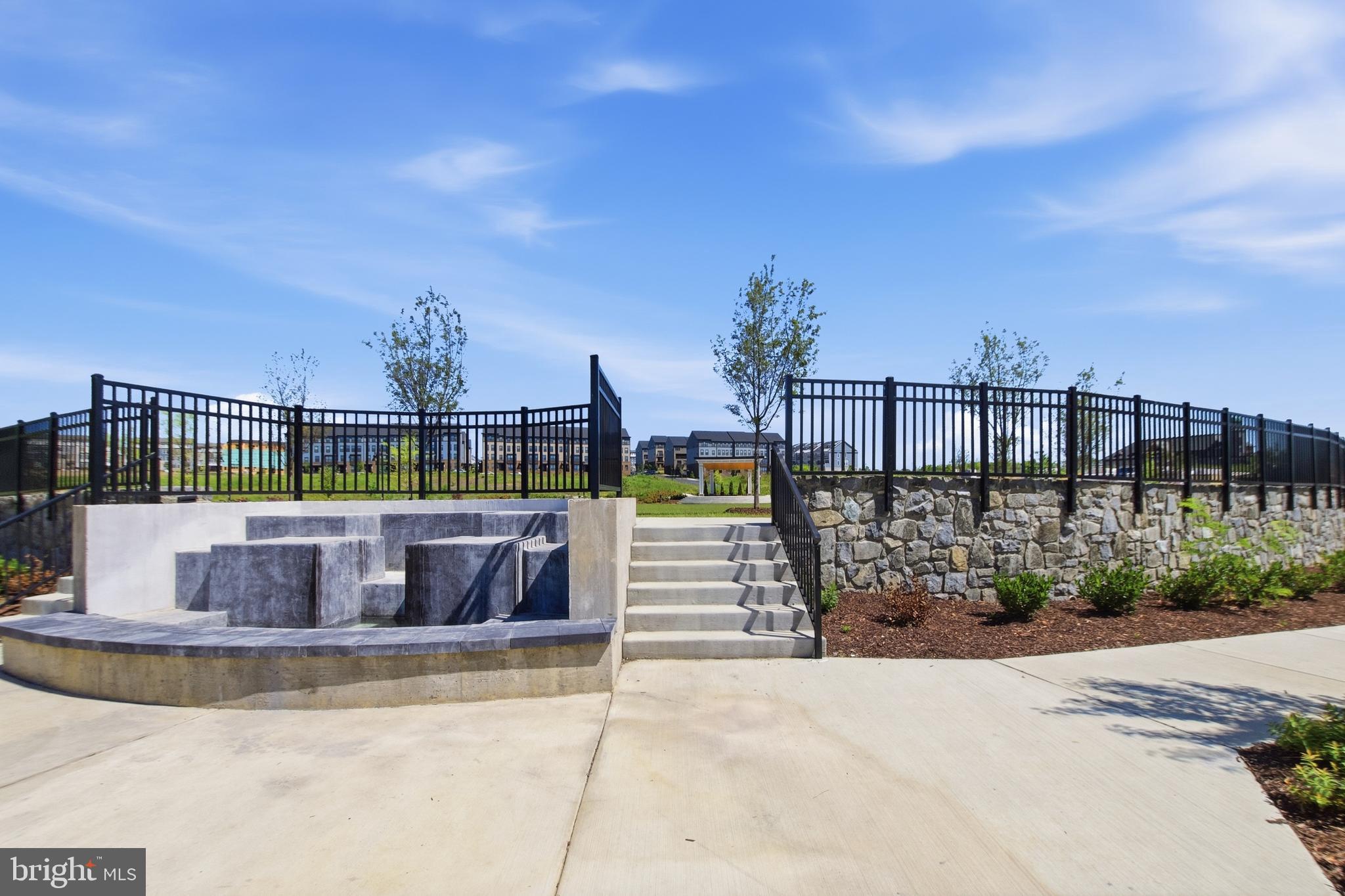 POTOMAC SHORES - Residential