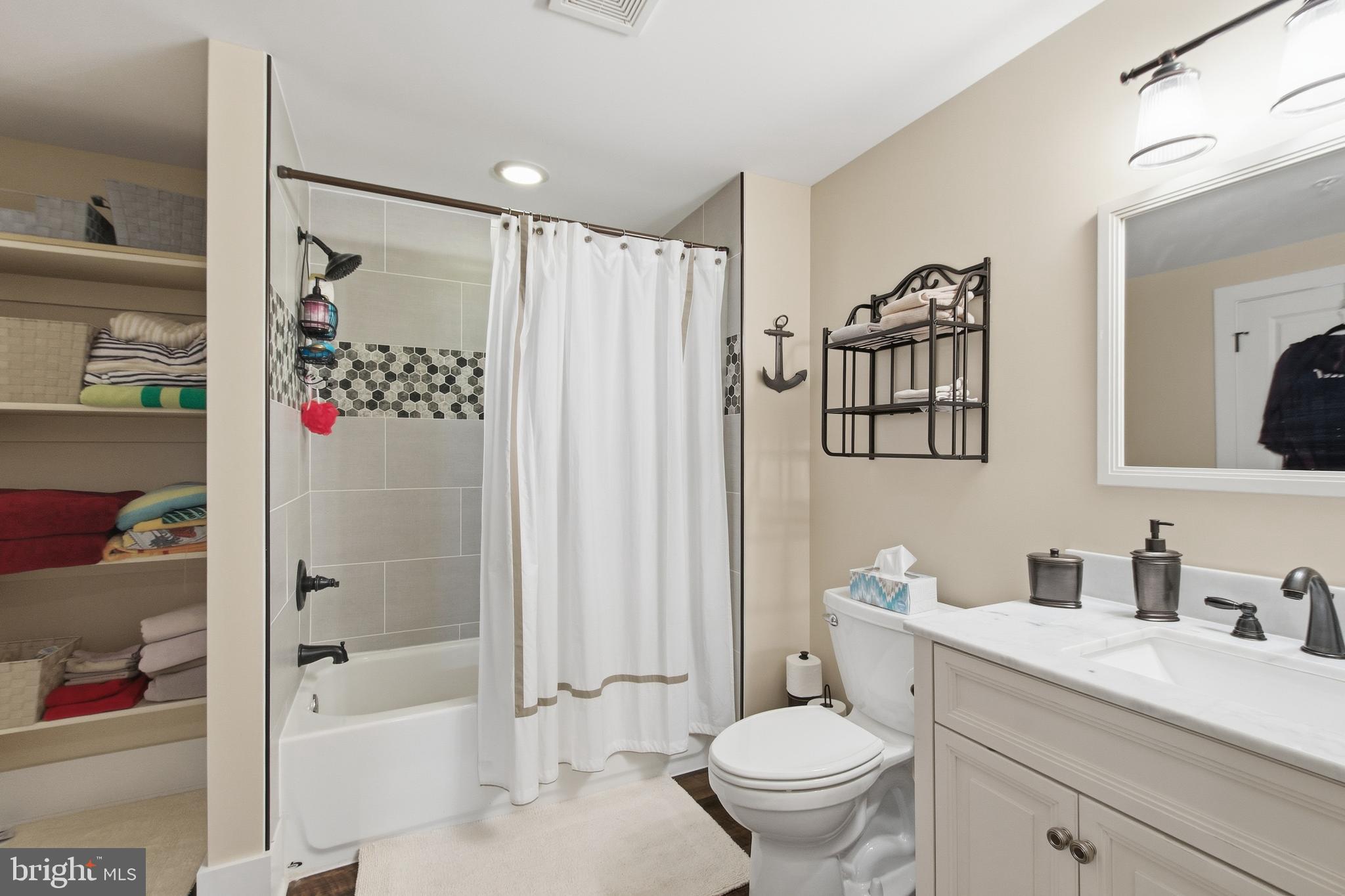POTOMAC SHORES - Residential