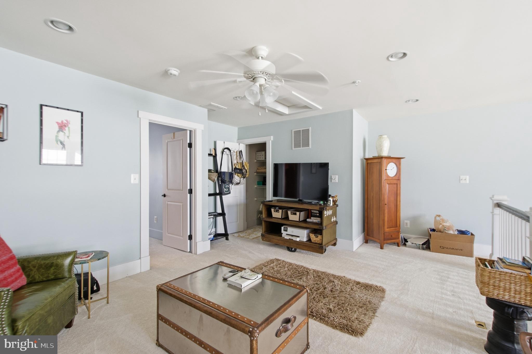 POTOMAC SHORES - Residential