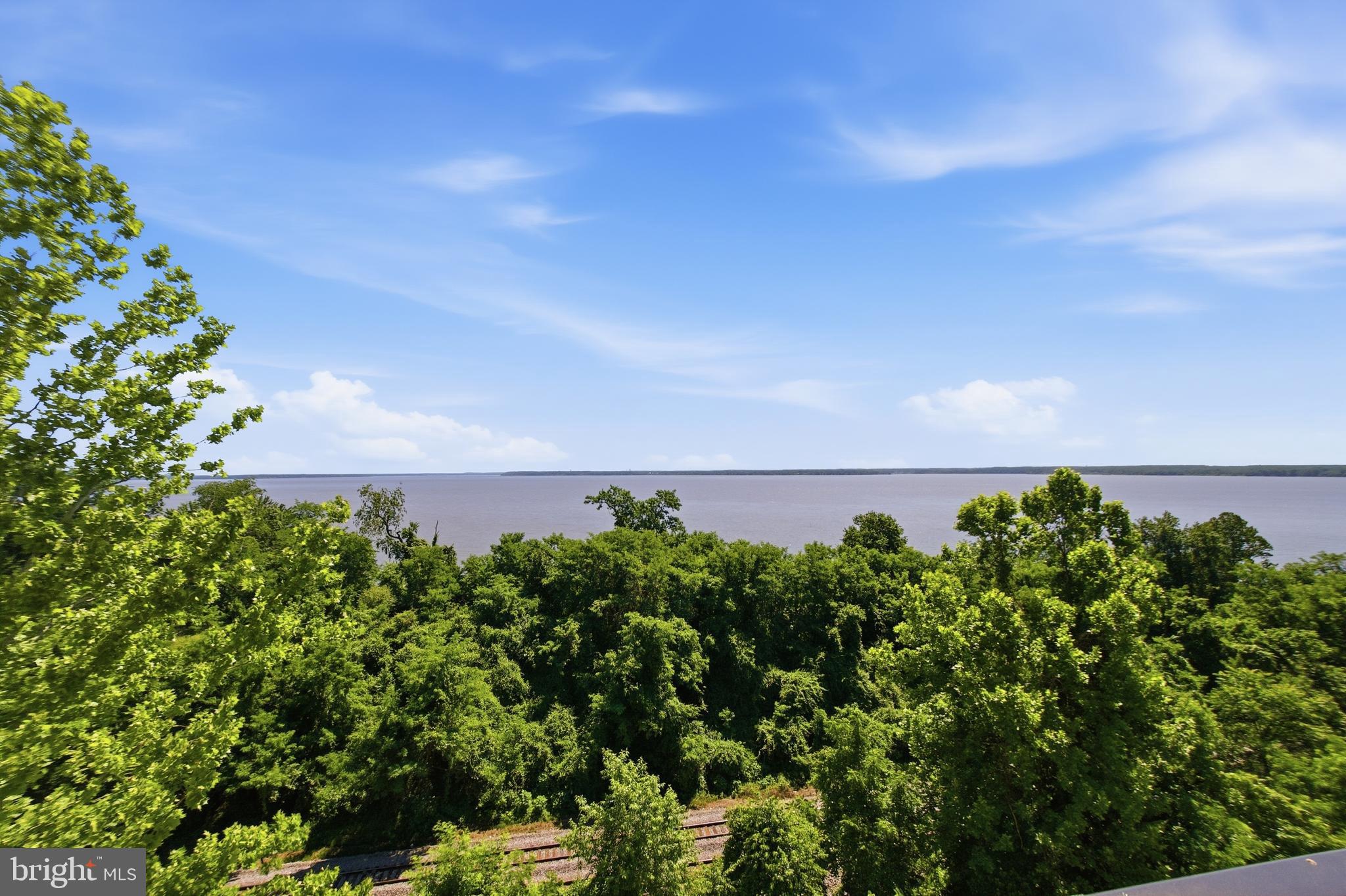 POTOMAC SHORES - Residential