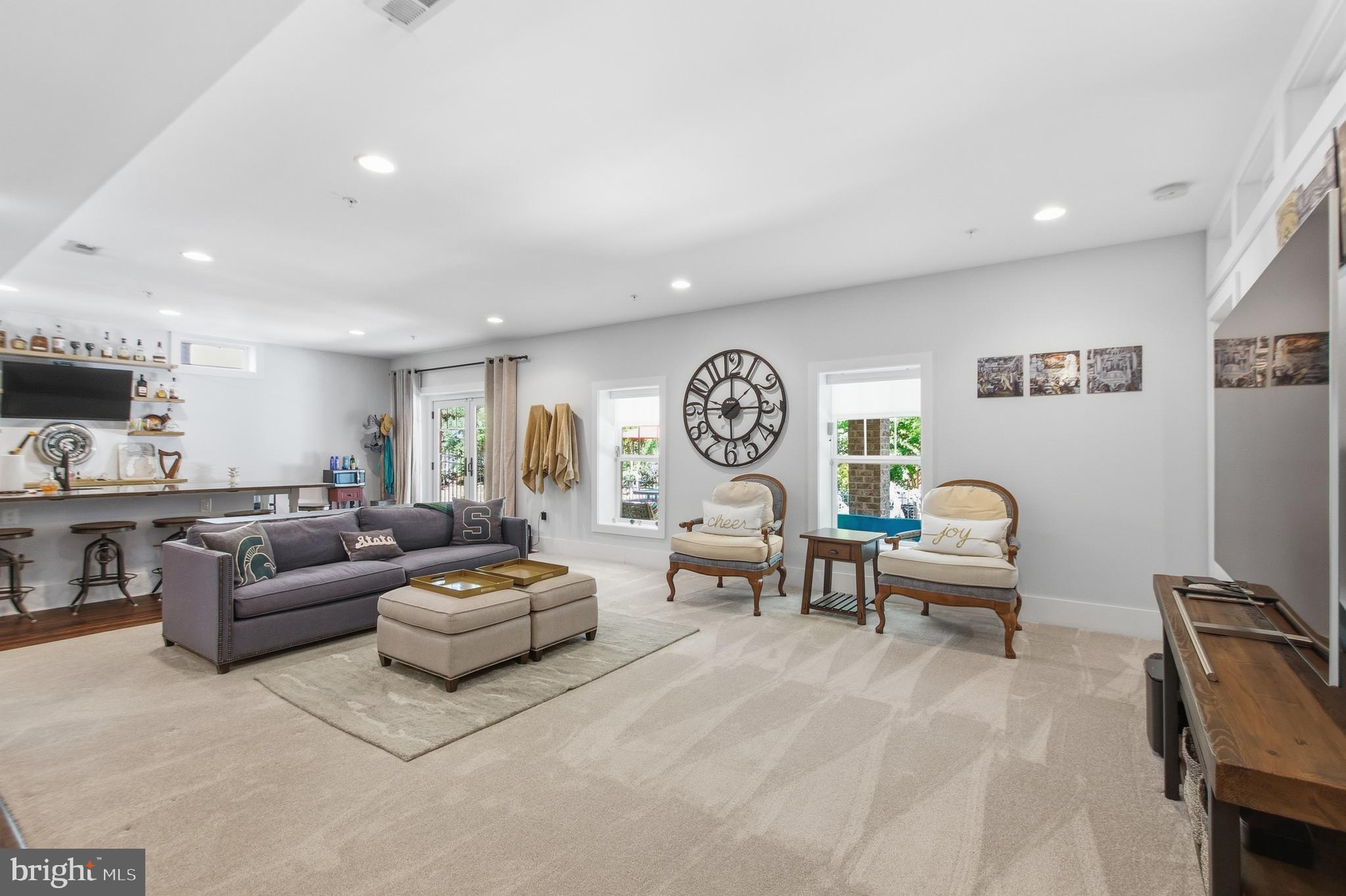 POTOMAC SHORES - Residential