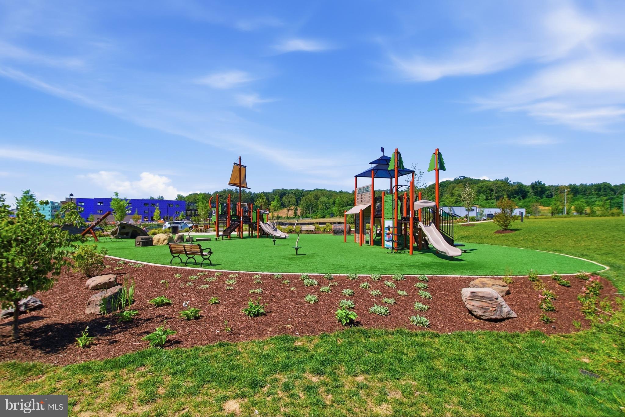 POTOMAC SHORES - Residential