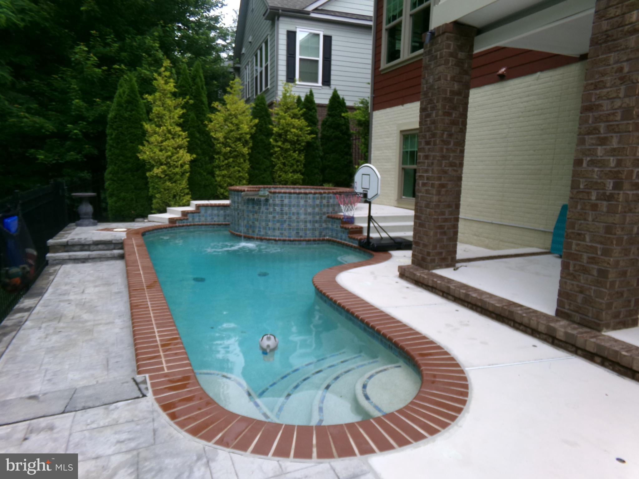 POTOMAC SHORES - Residential