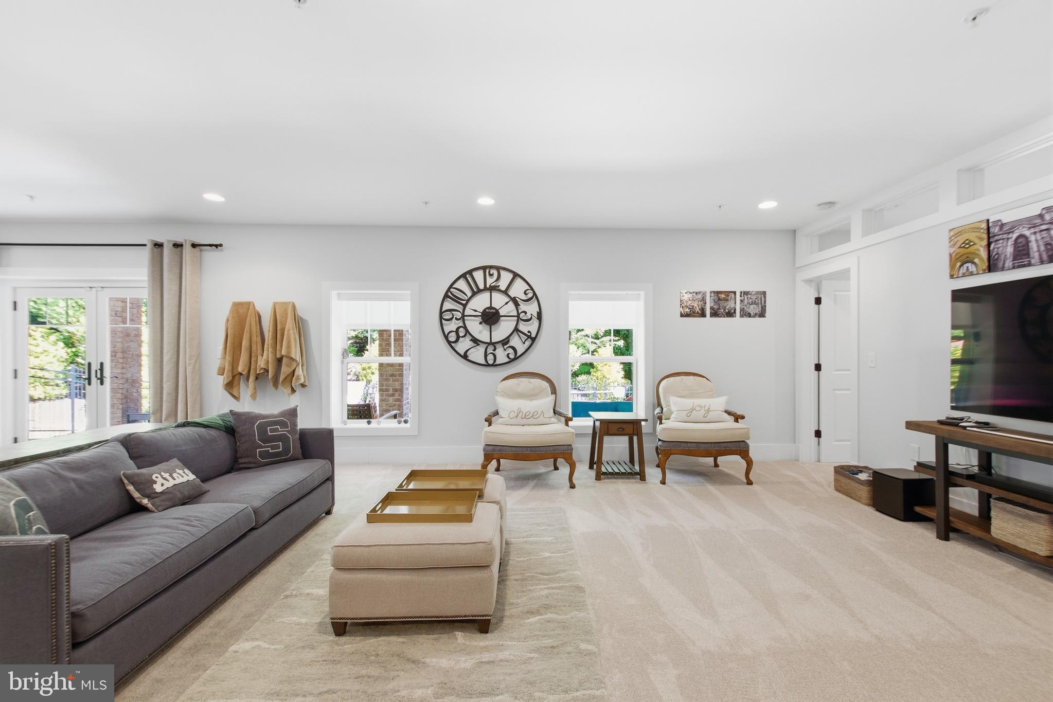 POTOMAC SHORES - Residential
