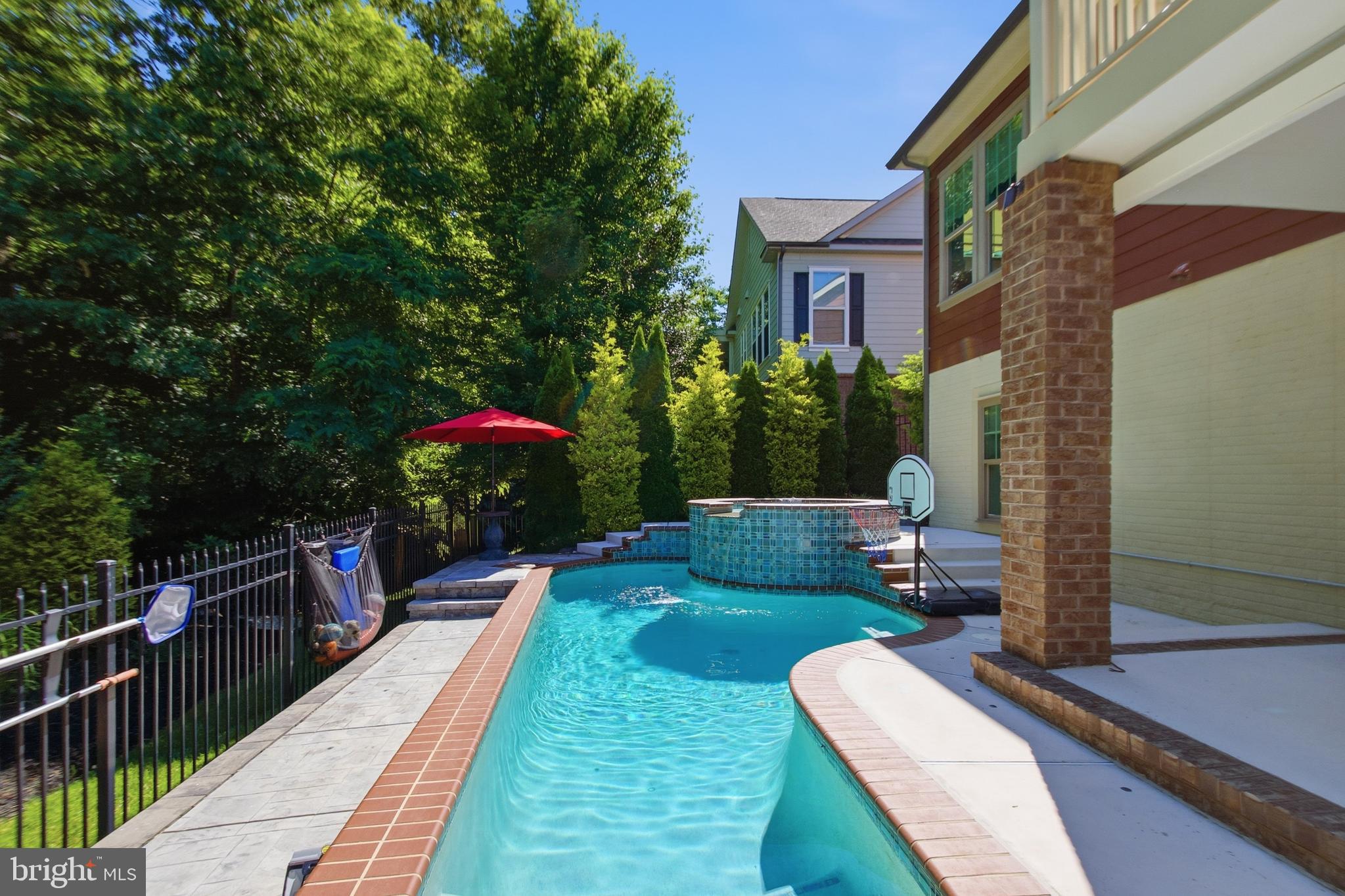 POTOMAC SHORES - Residential