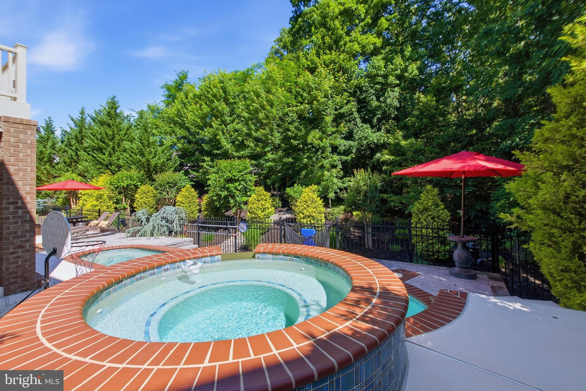 POTOMAC SHORES - Residential