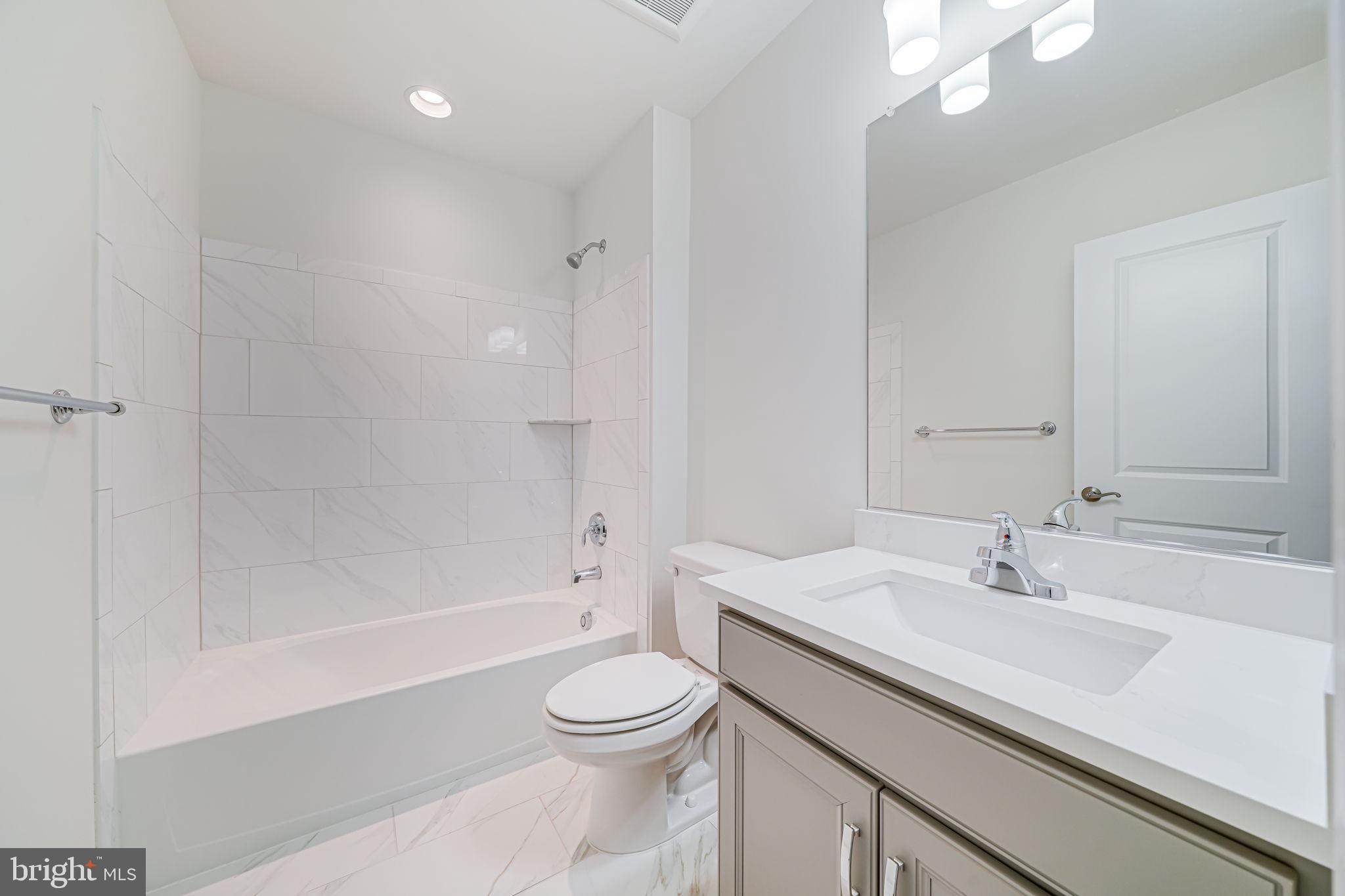 LAKE MANASSAS - Residential